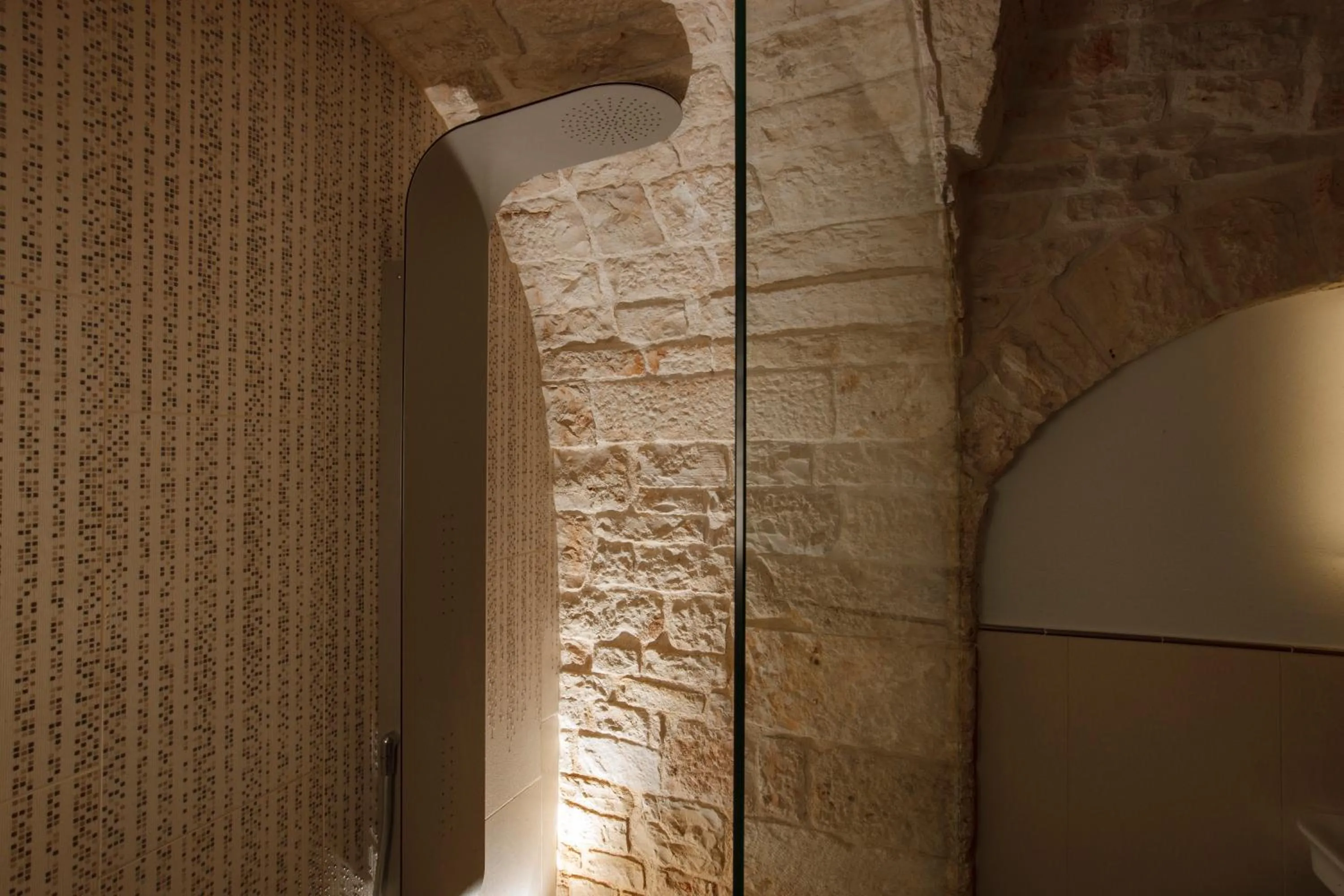 Shower in Le Alcove - Luxury Hotel nei Trulli