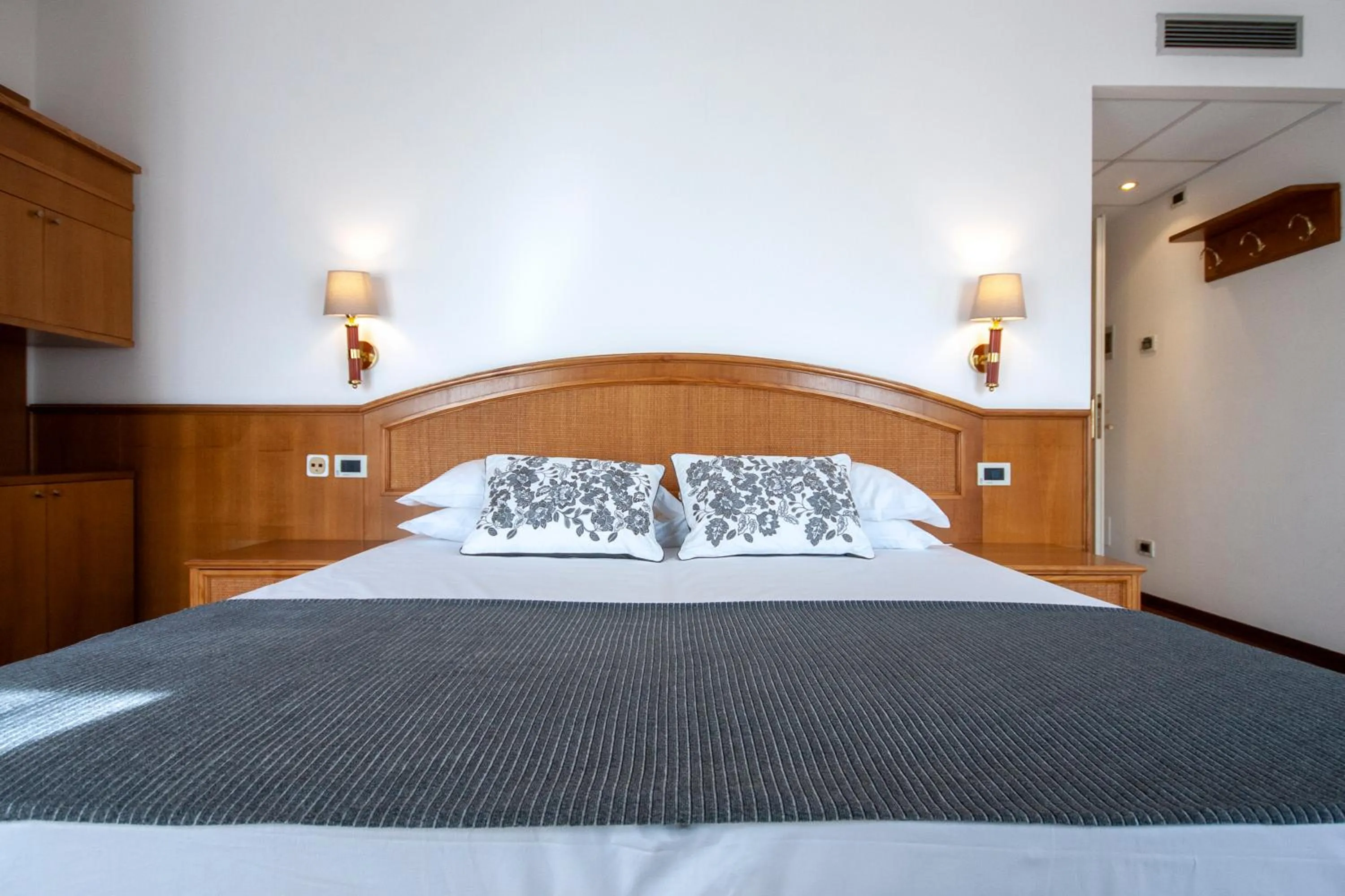 Bedroom, Bed in Hotel Metropole