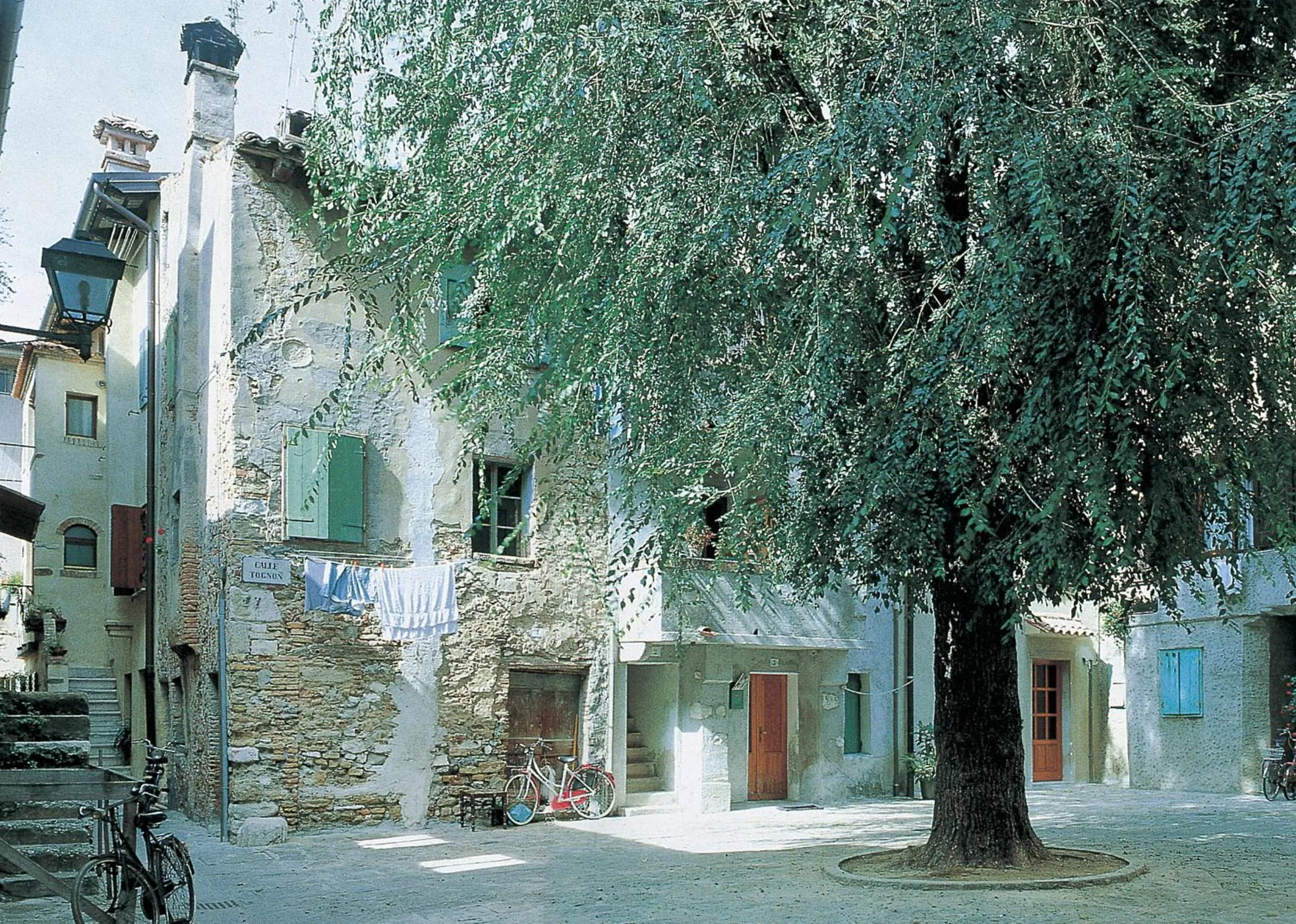 Area and facilities in Hotel Metropole