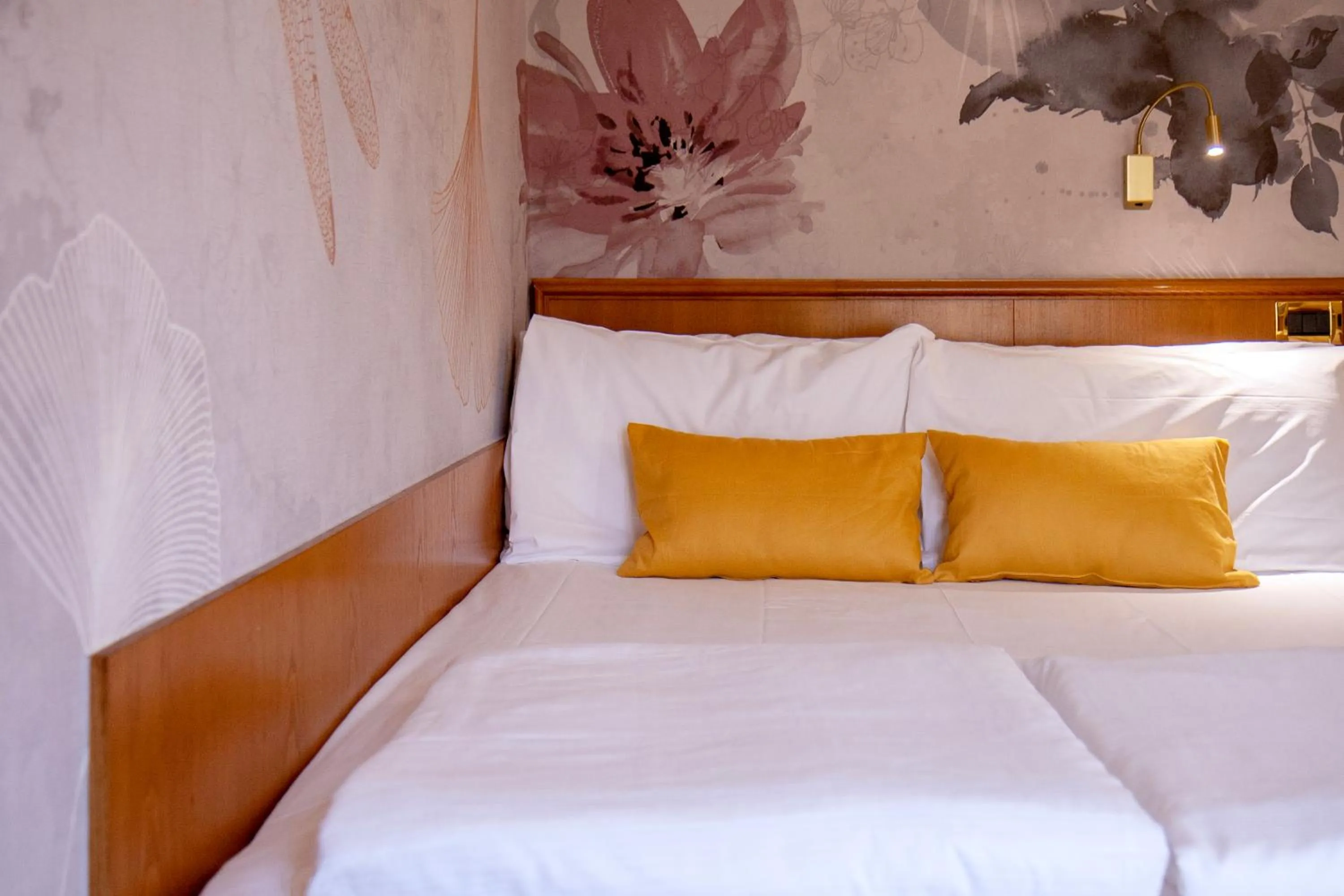 Bed in Hotel Metropole