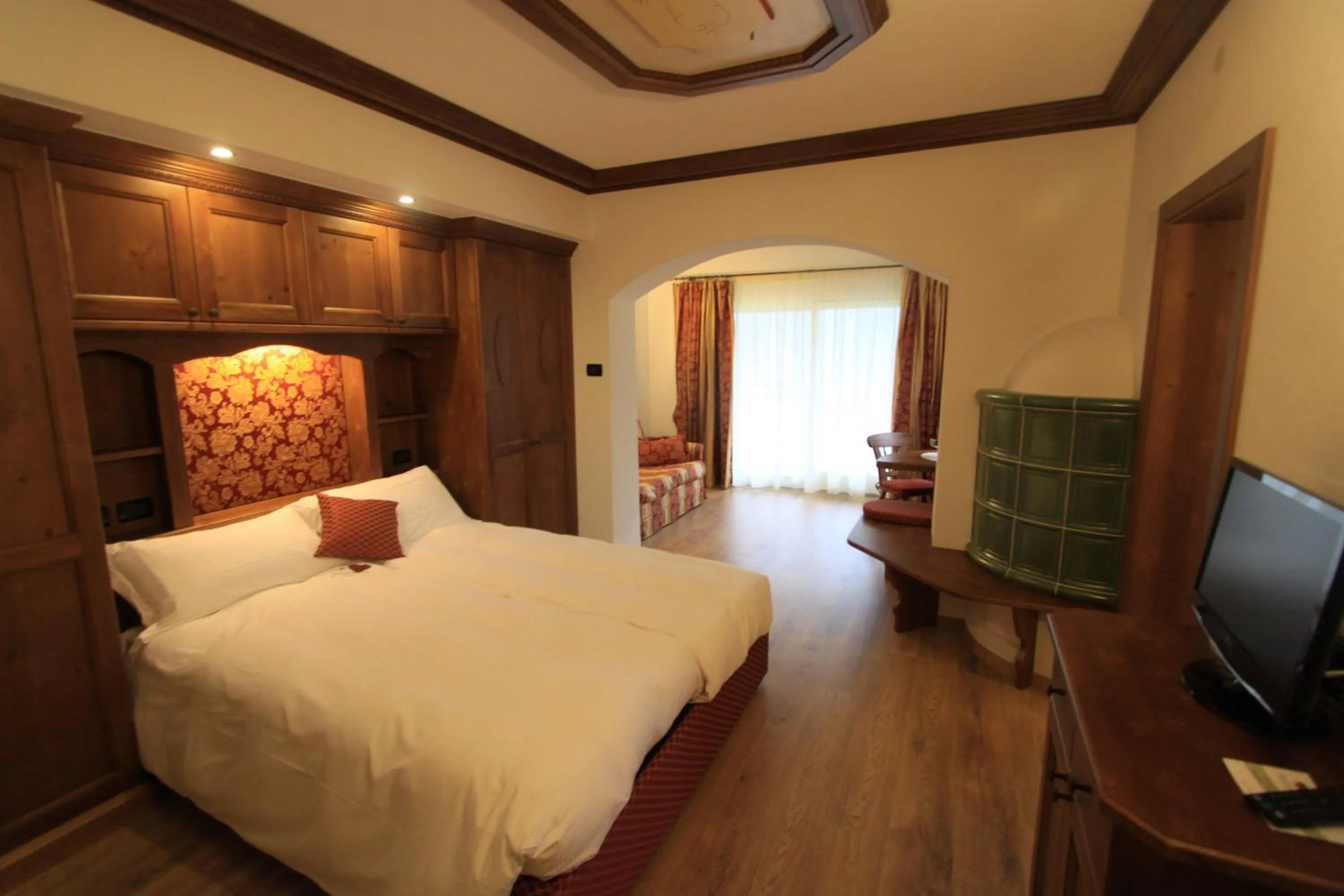 Day, Bed in Dolasilla Park Hotel