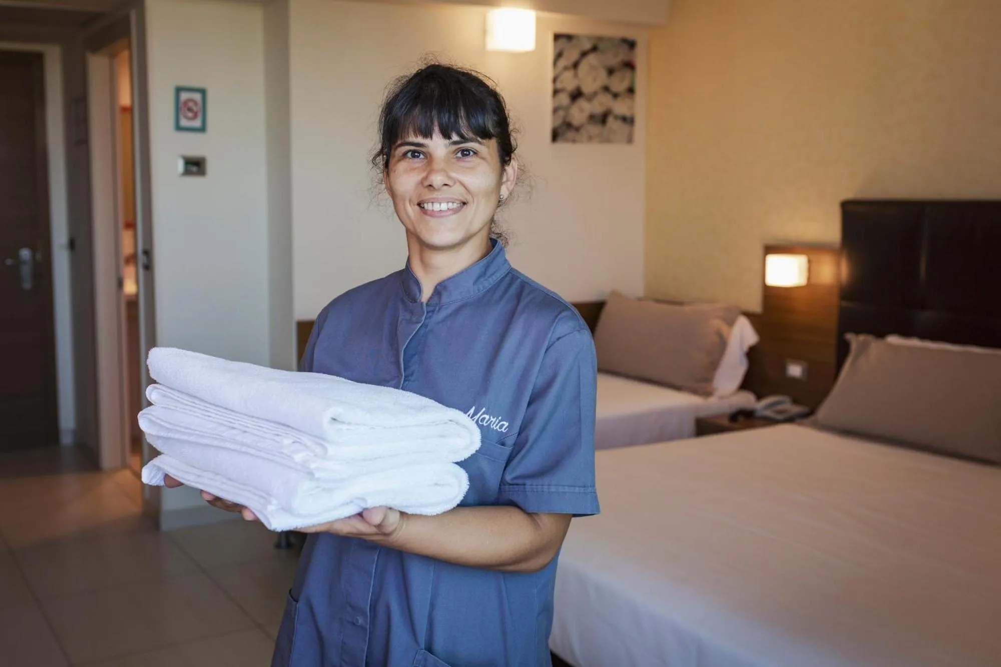 Staff, Bed in Aqua Hotel