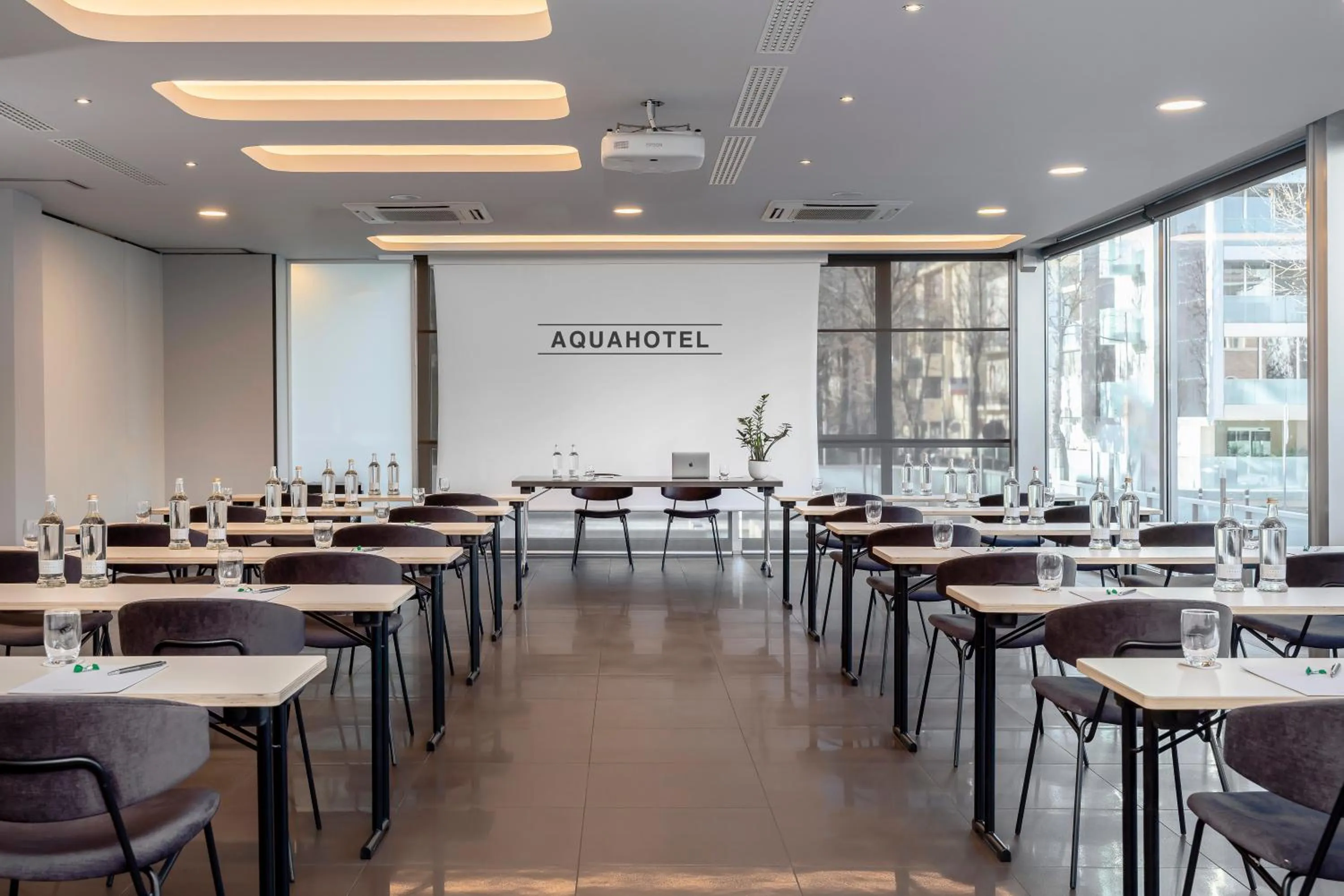 Meeting/conference room in Aqua Hotel