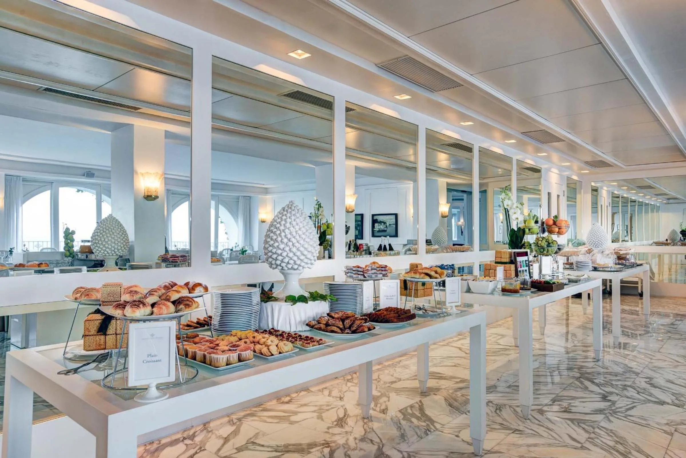 Continental breakfast in Grand Hotel Riviera