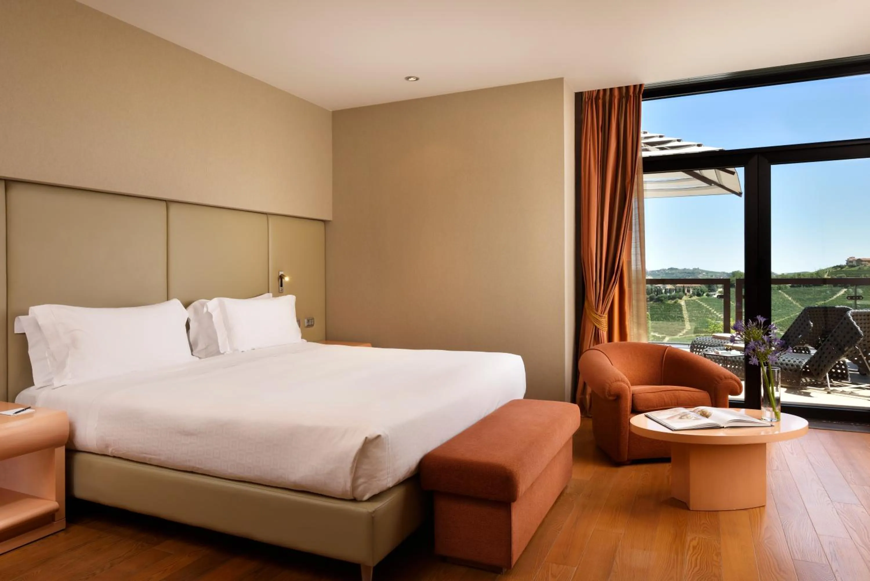 Bedroom, Bed in Il Boscareto Resort & Spa