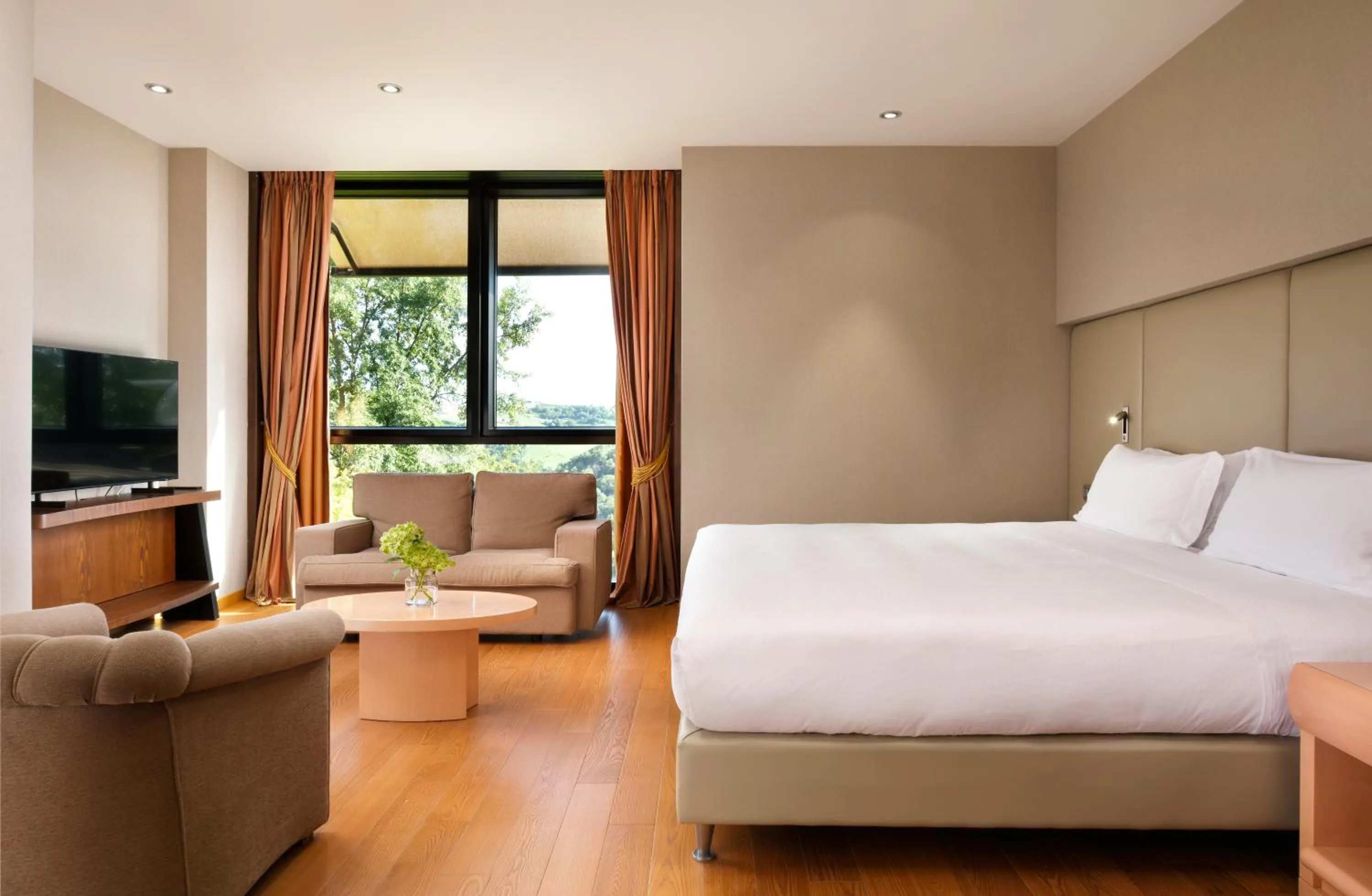 Bedroom, Bed in Il Boscareto Resort & Spa