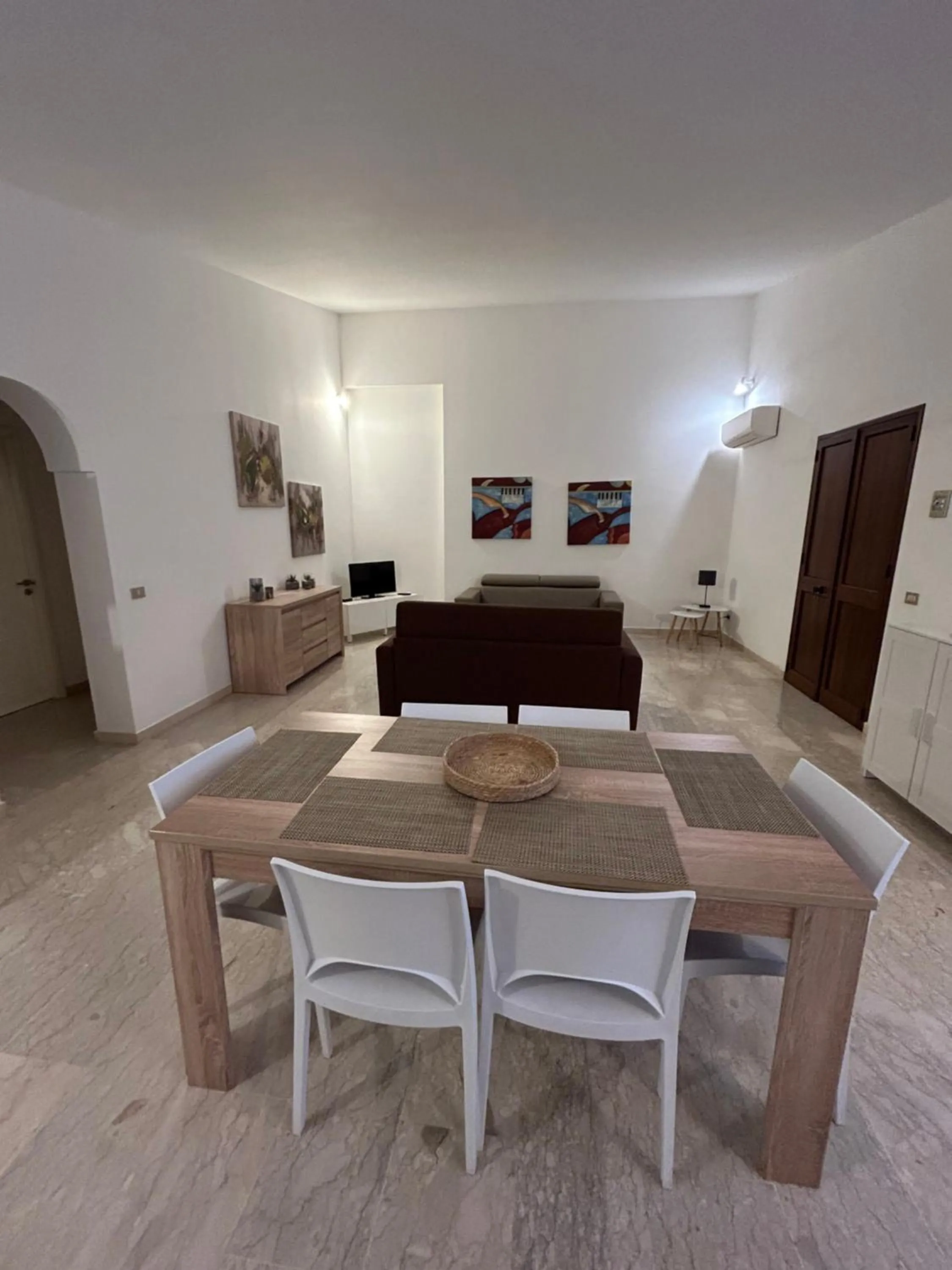 Dining area in Residence Guidaloca