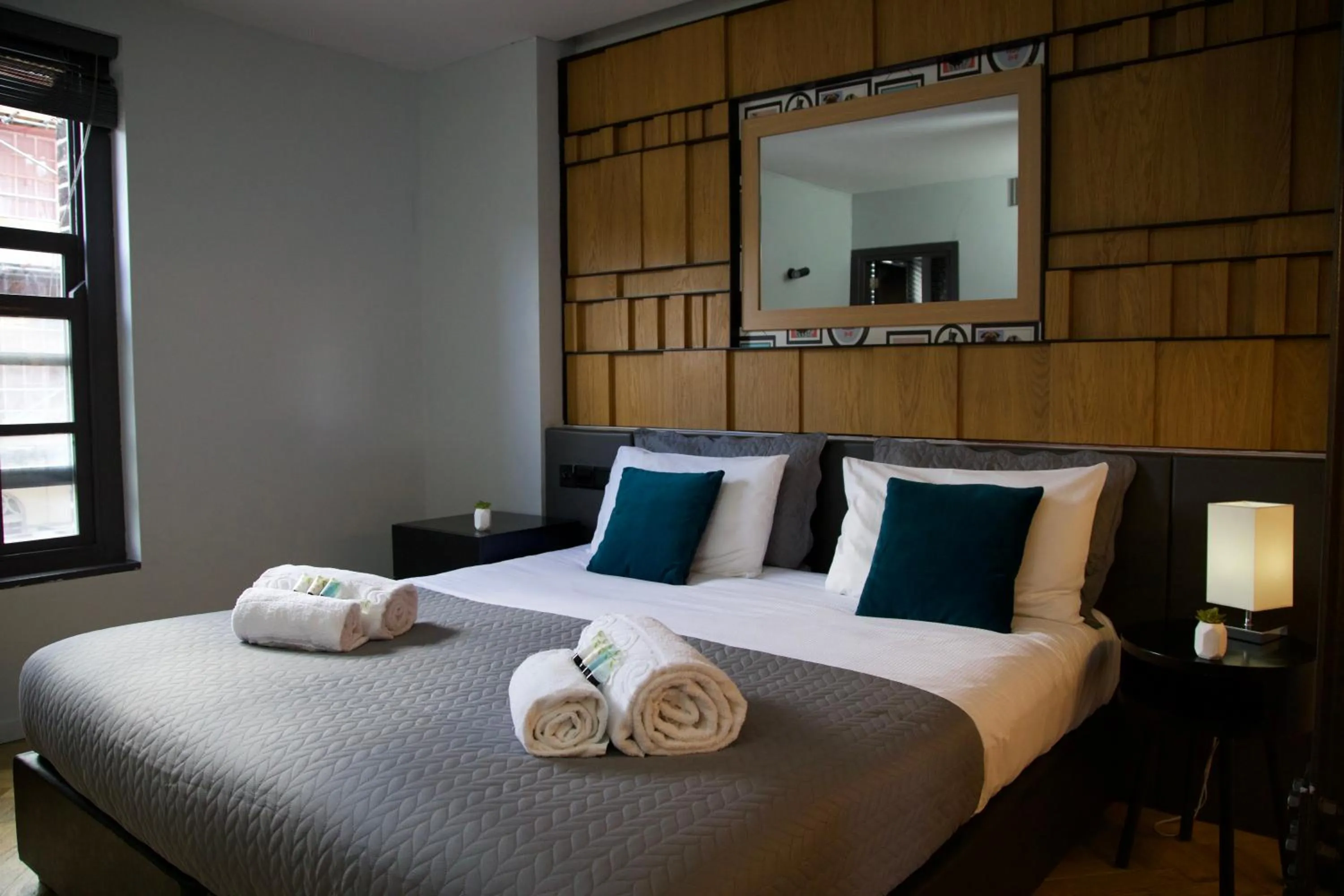 Bed in London Paddington Apartments