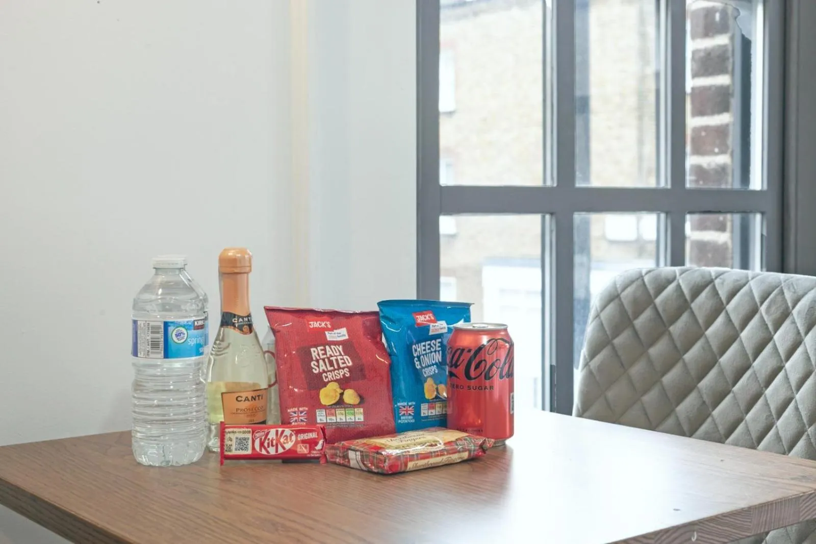 Seating area in London Paddington Apartments