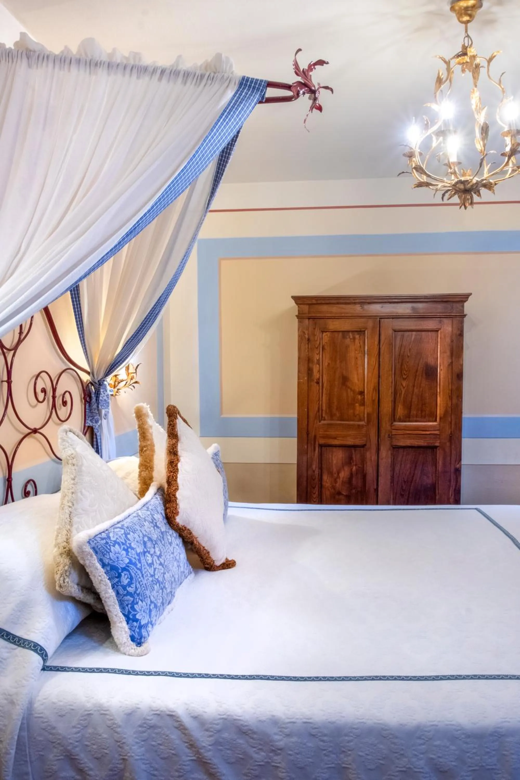 Photo of the whole room, Bed in Locanda Del Molino