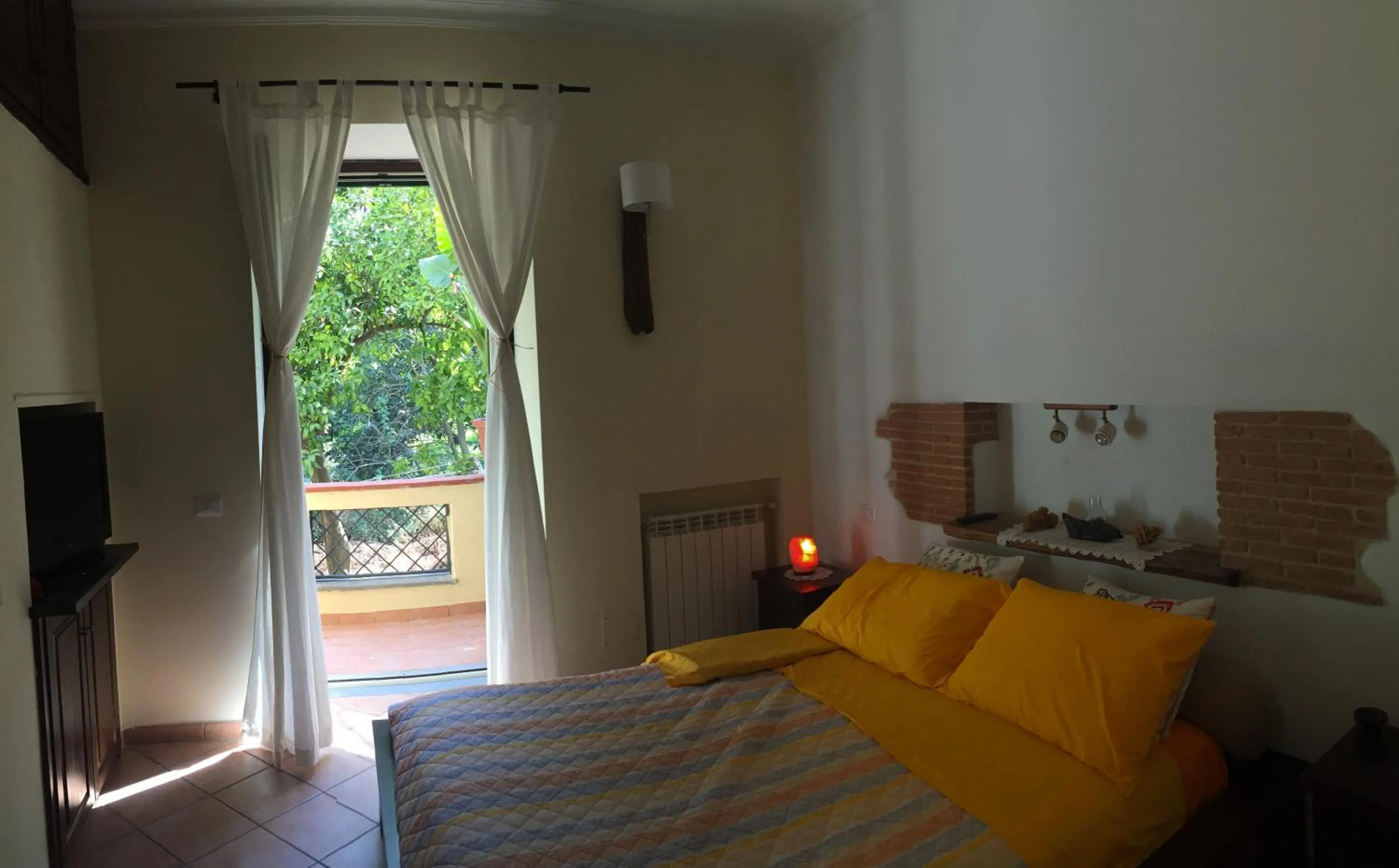 Photo of the whole room, Bed in Alla Corte del Re Dimora Storica