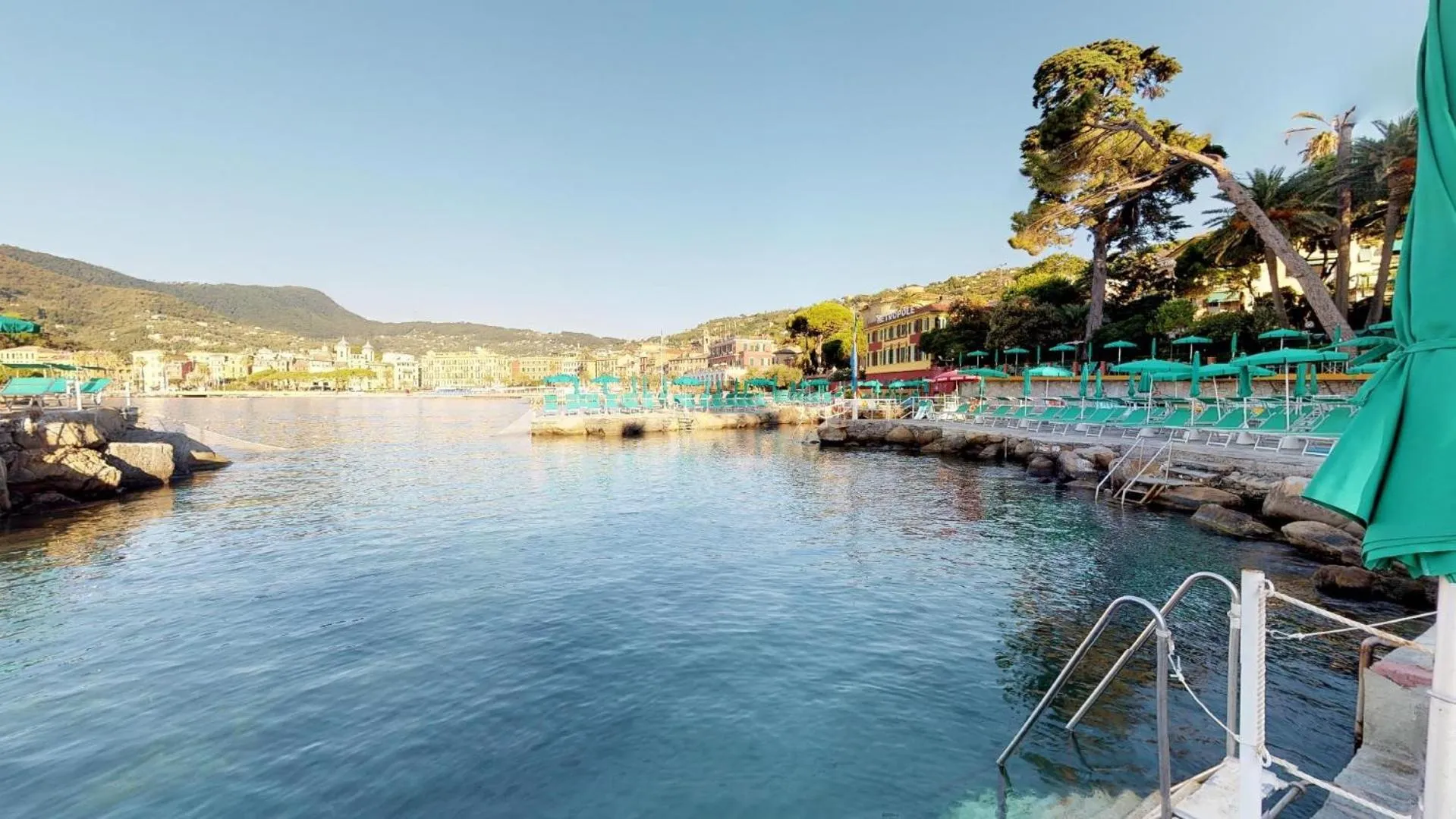 Beach in Hotel Metropole