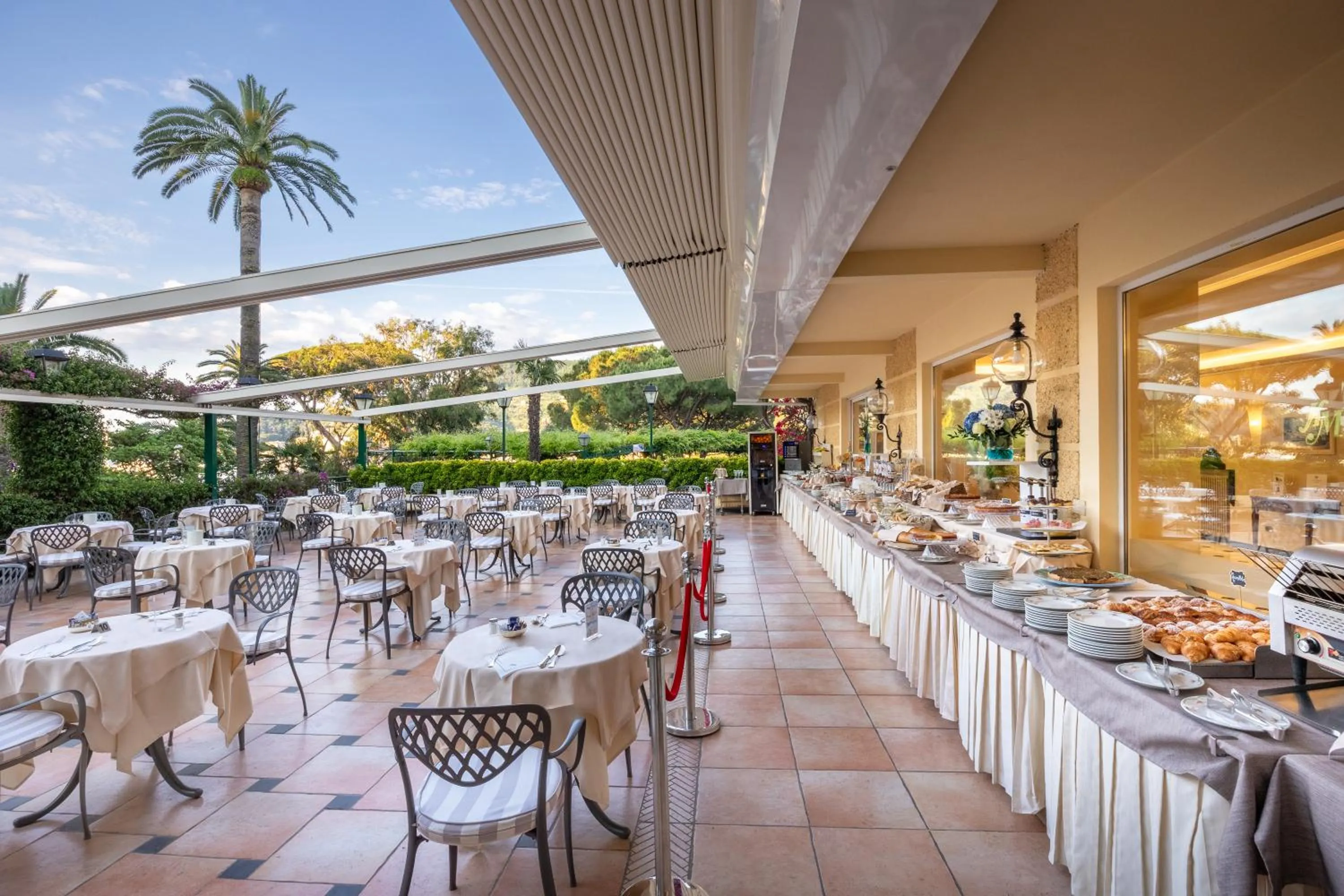Balcony/Terrace in Hotel Metropole