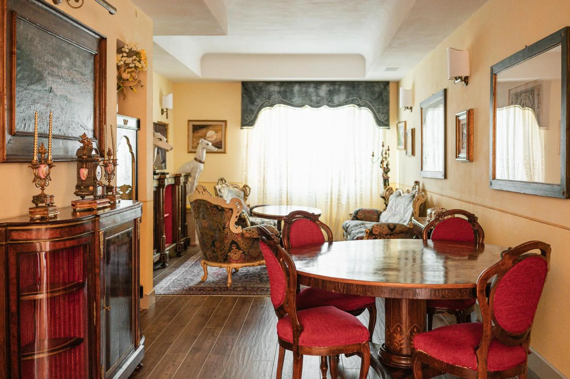 Lobby or reception in Hotel San Gregorio