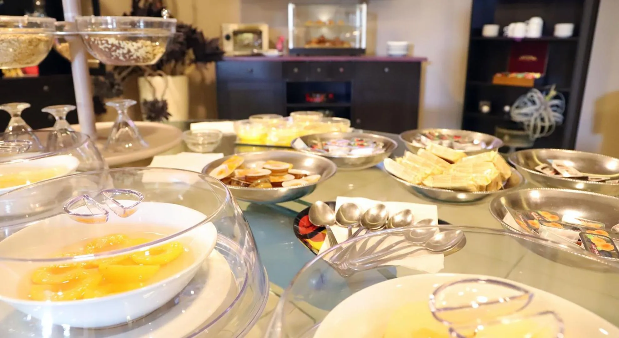 Restaurant/places to eat in Hotel Europa