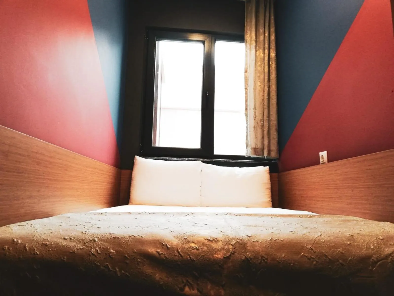 Photo of the whole room in Quantum Hotel