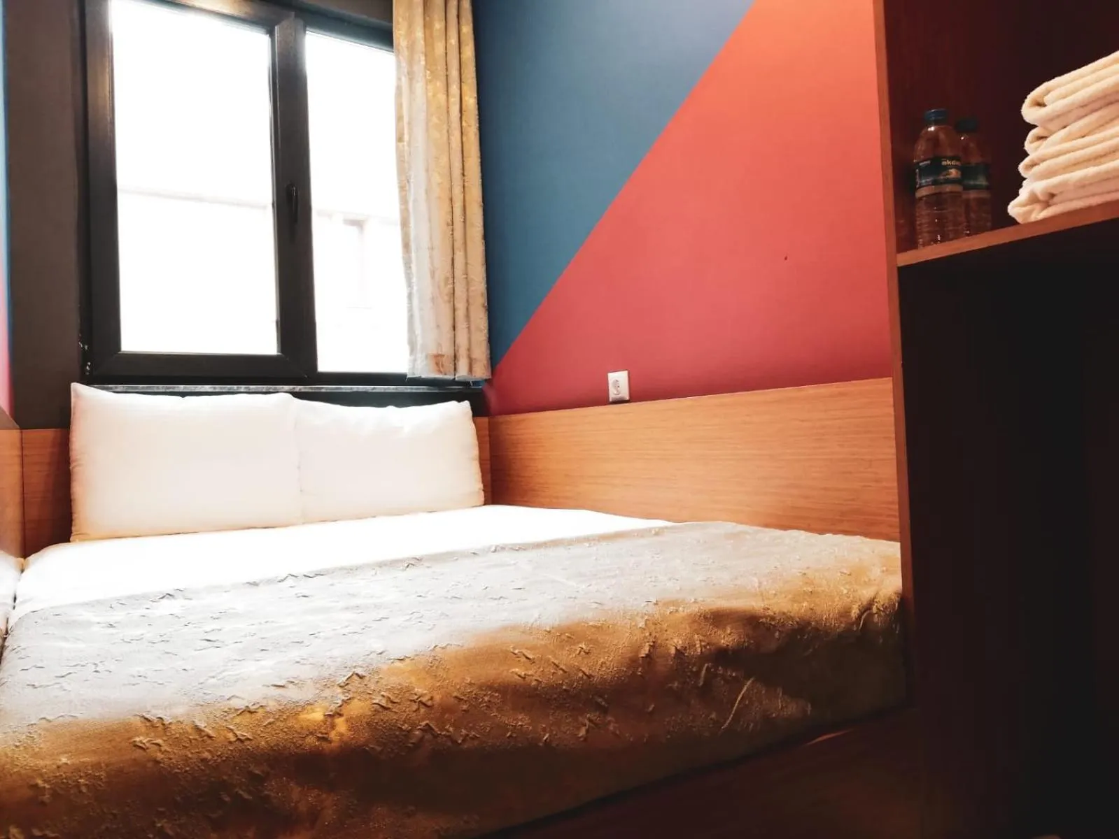 Bed in Quantum Hotel