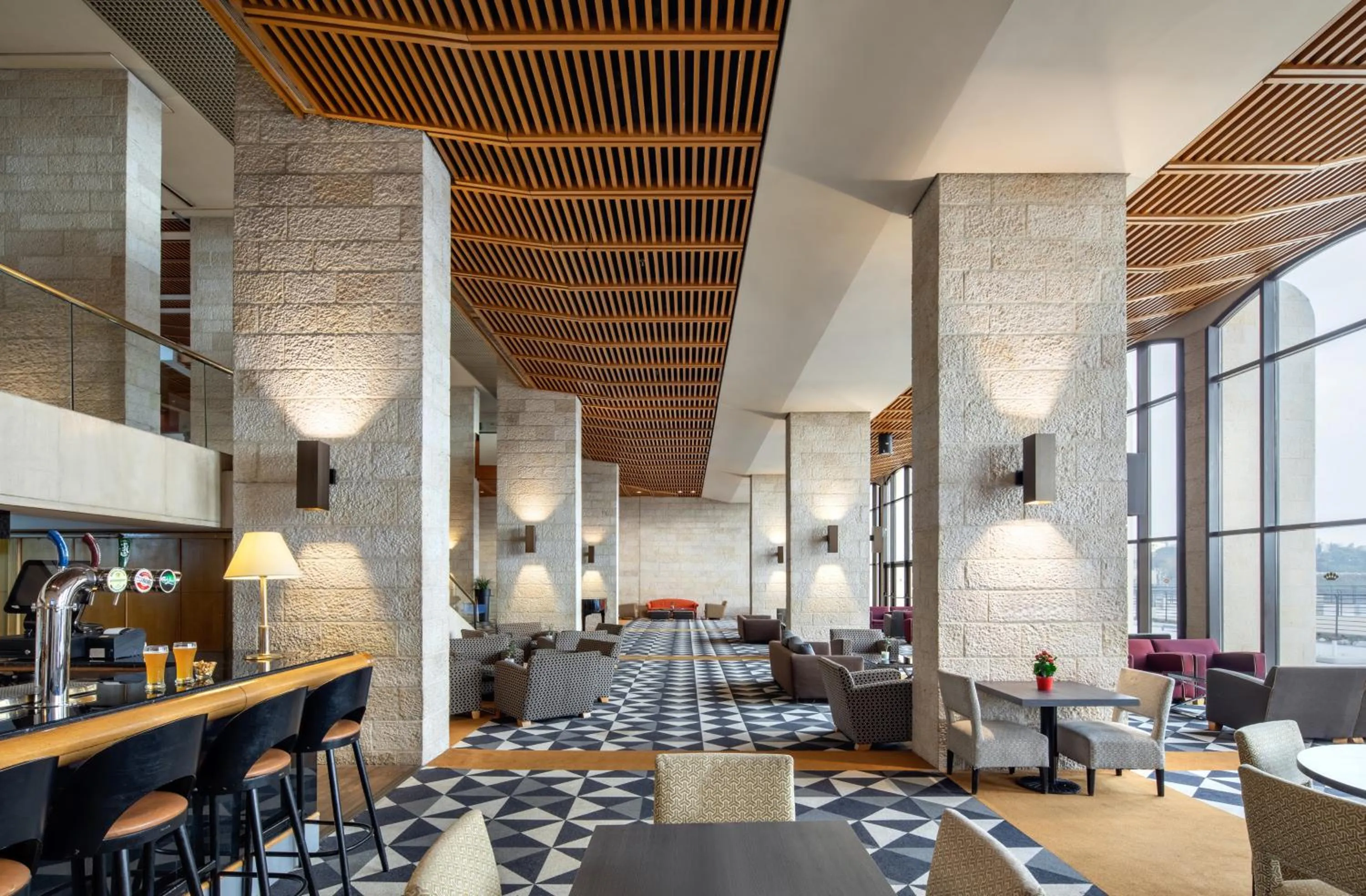 Restaurant/places to eat in Dan Jerusalem Hotel