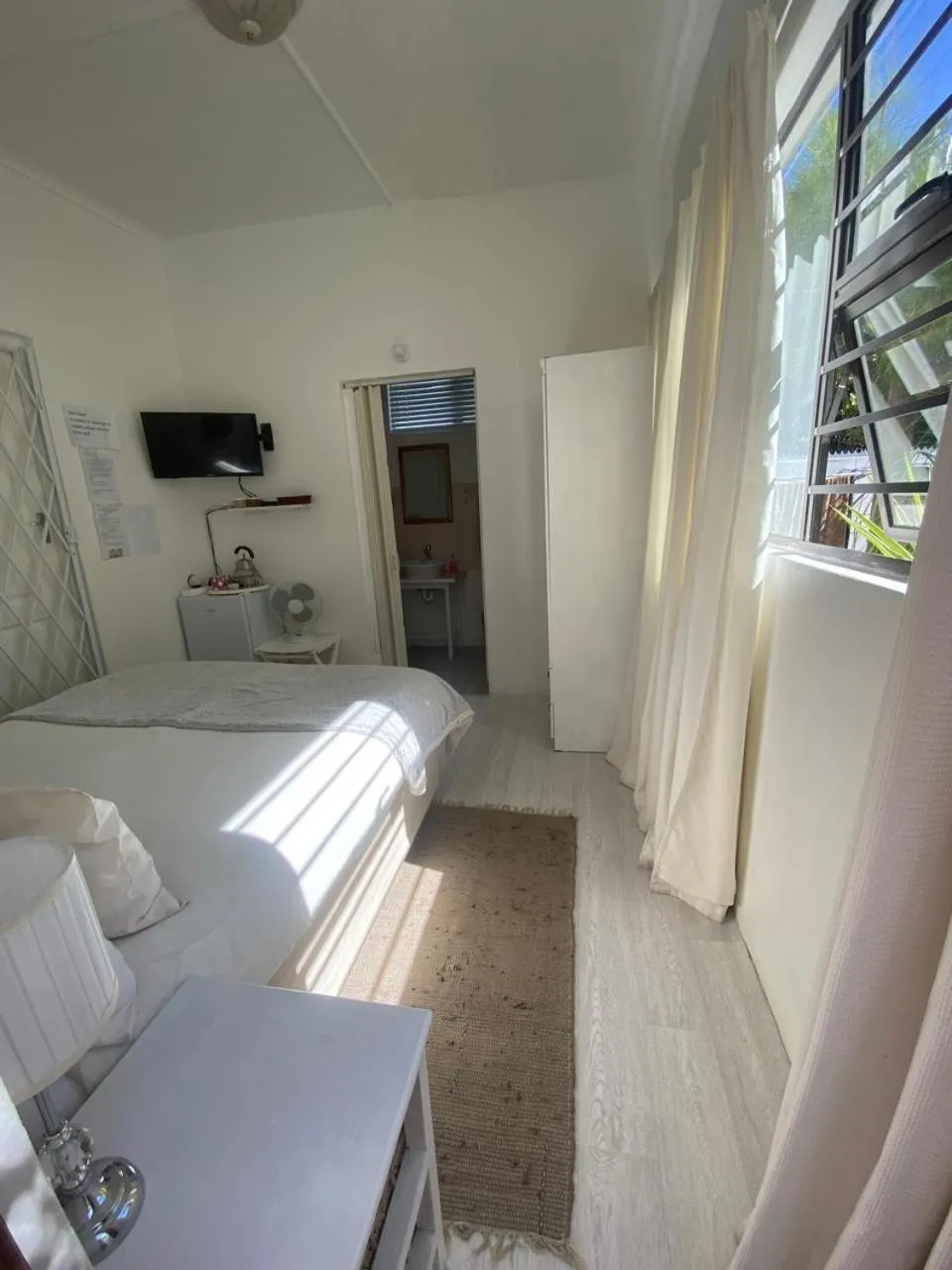 Bedroom, Bed in Au Plais De Langebaan at Palm Tree Villa