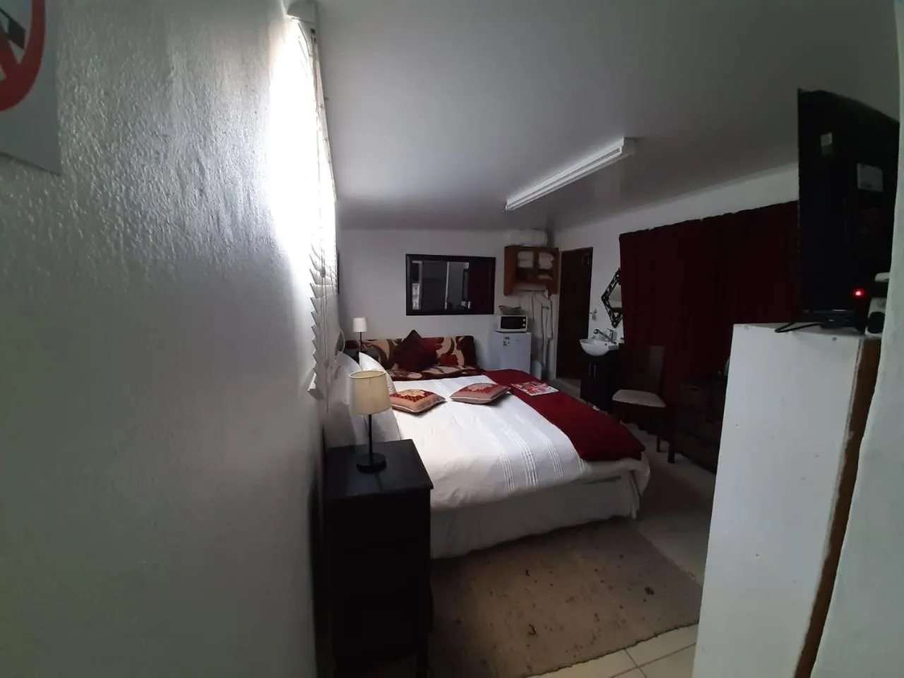 Photo of the whole room, Bed in Au Plais De Langebaan at Palm Tree Villa