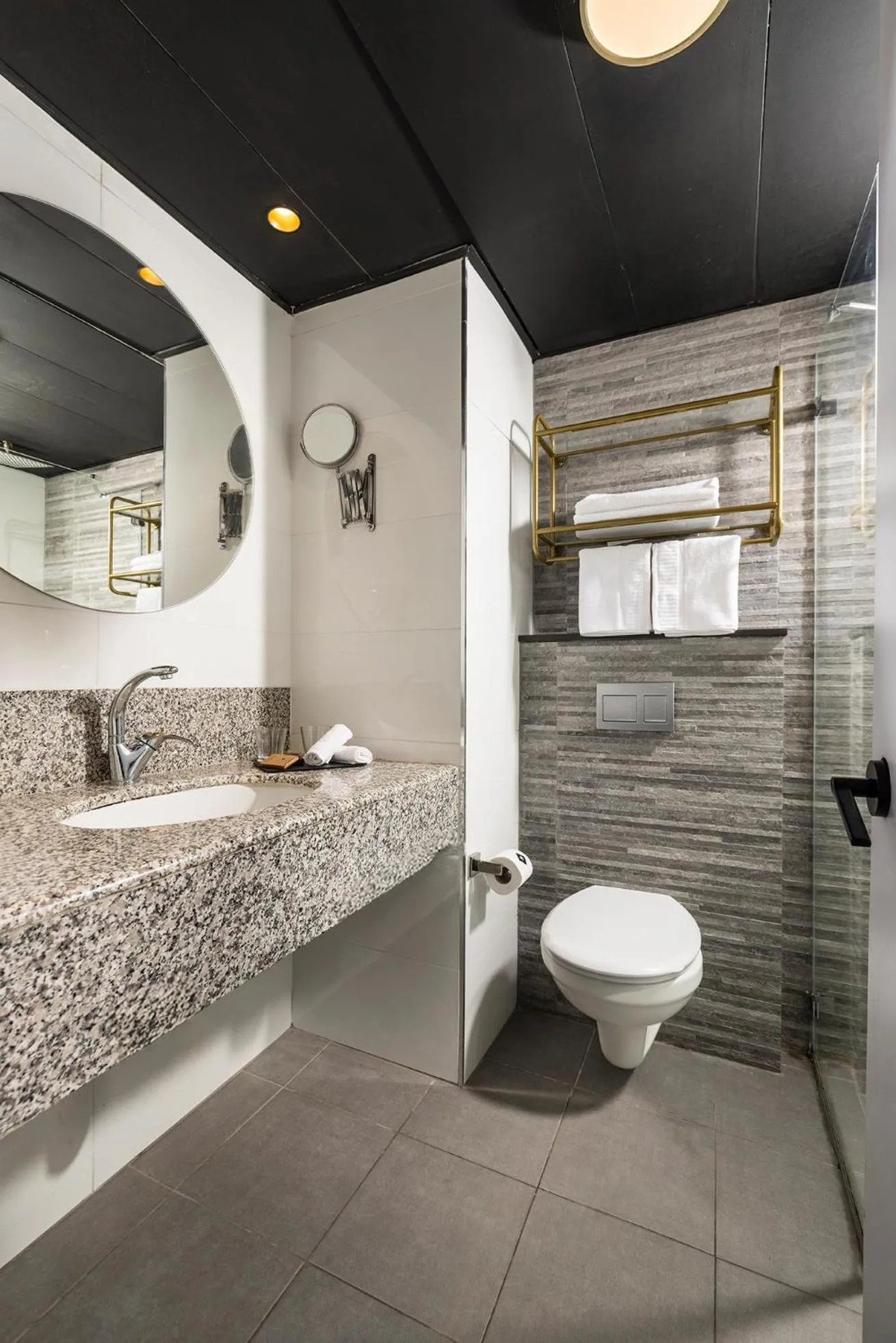 Shower in EVE Eilat by Adam Hotels