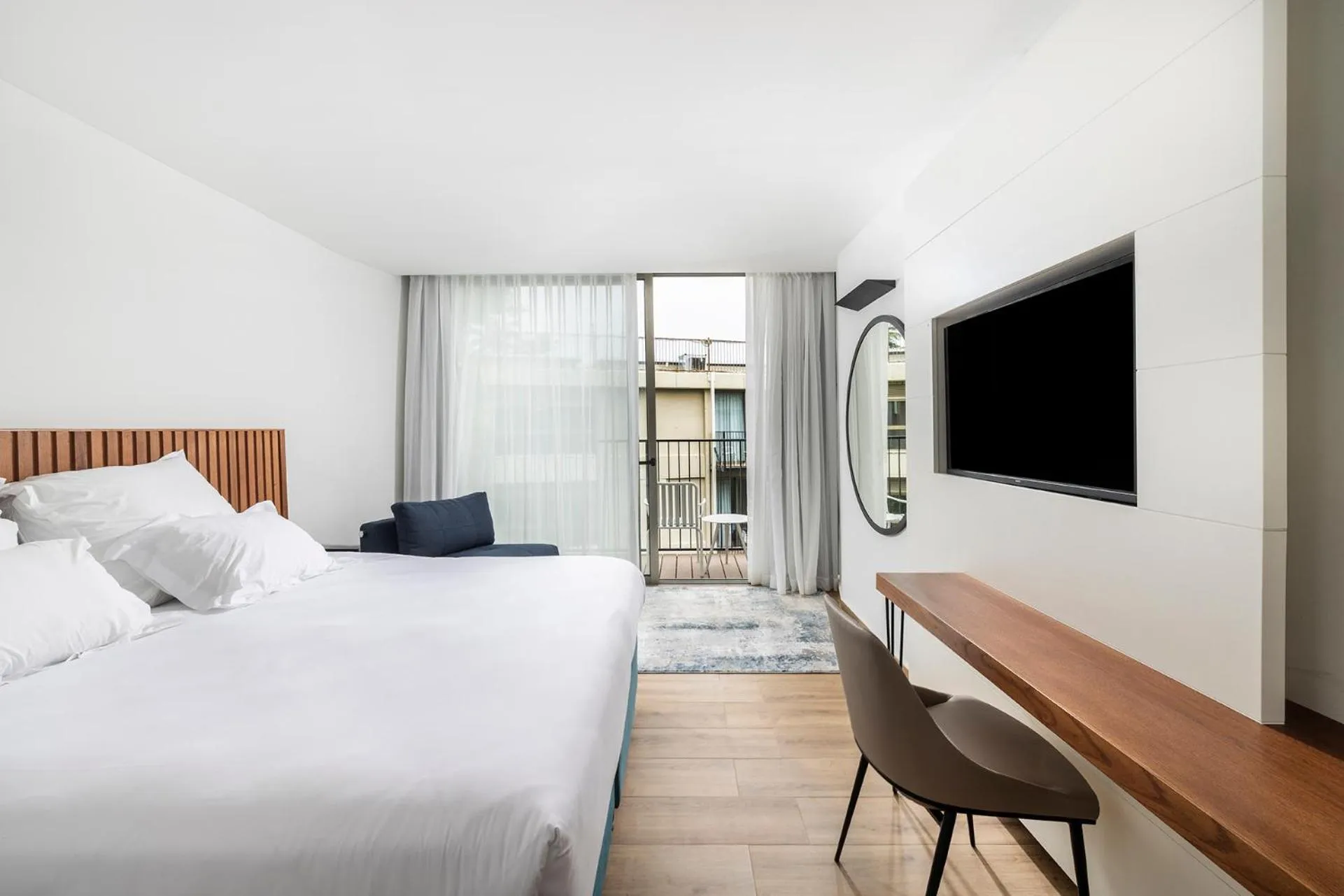 Bedroom, Bed in Hacienda Forest View Hotel