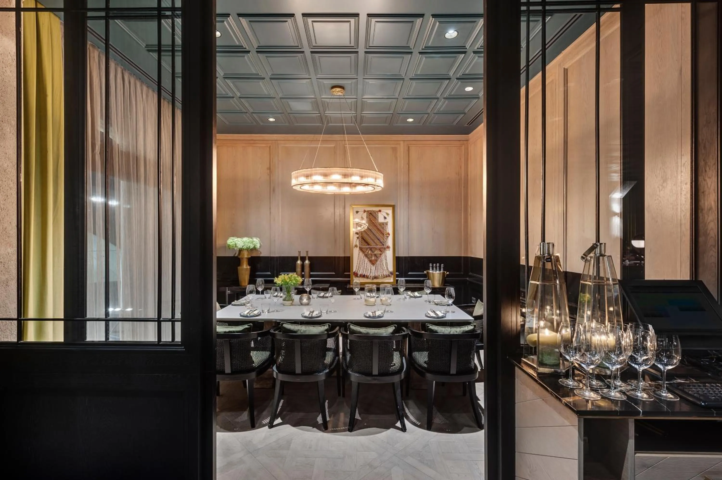 Restaurant/places to eat in The Inbal Jerusalem