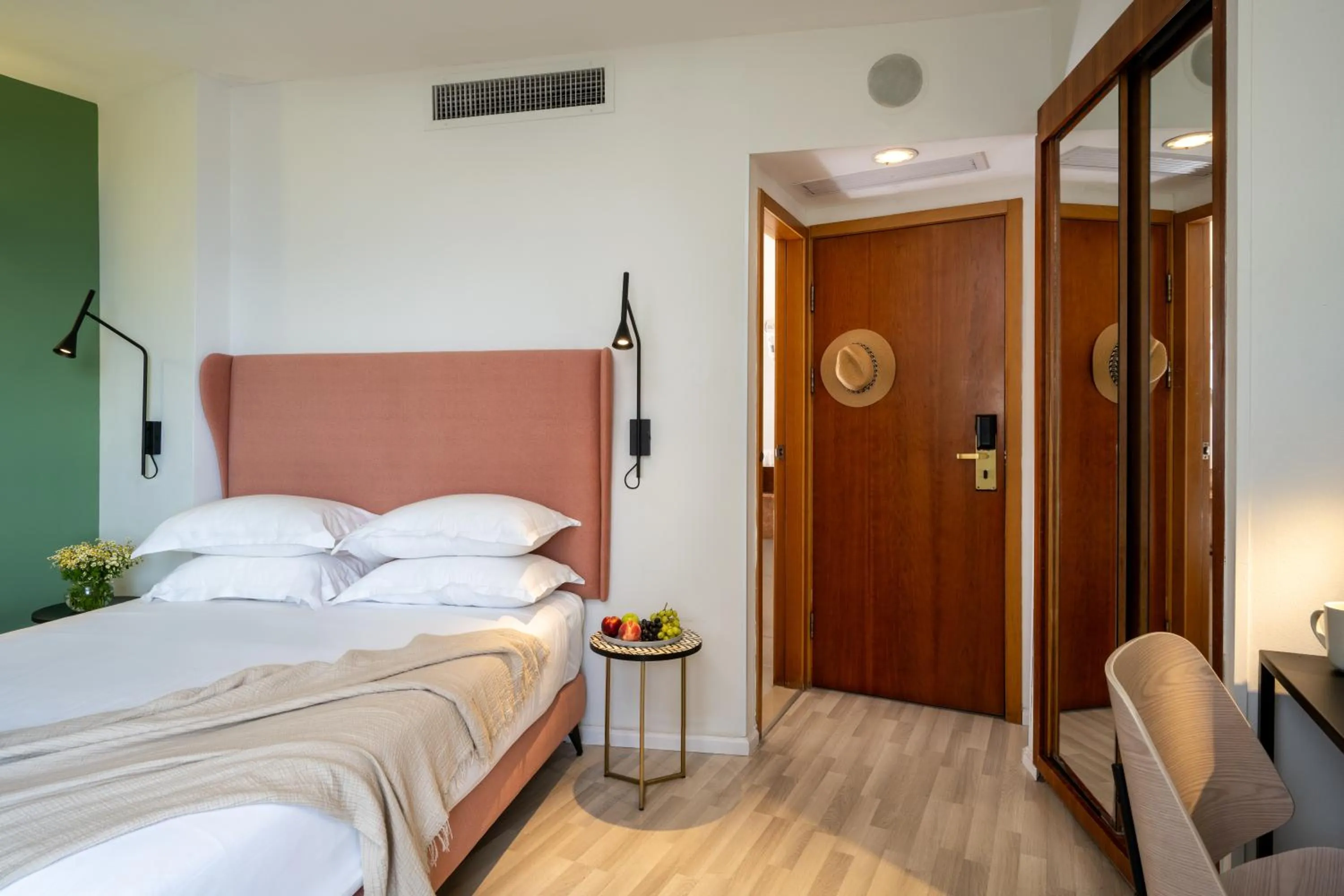 Bedroom, Bed in Maxim Design Hotel 3 Star Superior