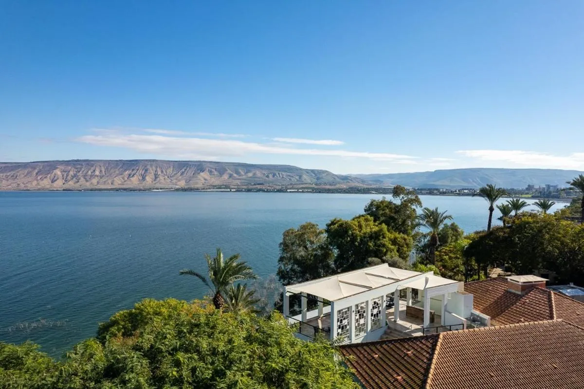 Natural landscape in Jacob Ohalo Kinneret