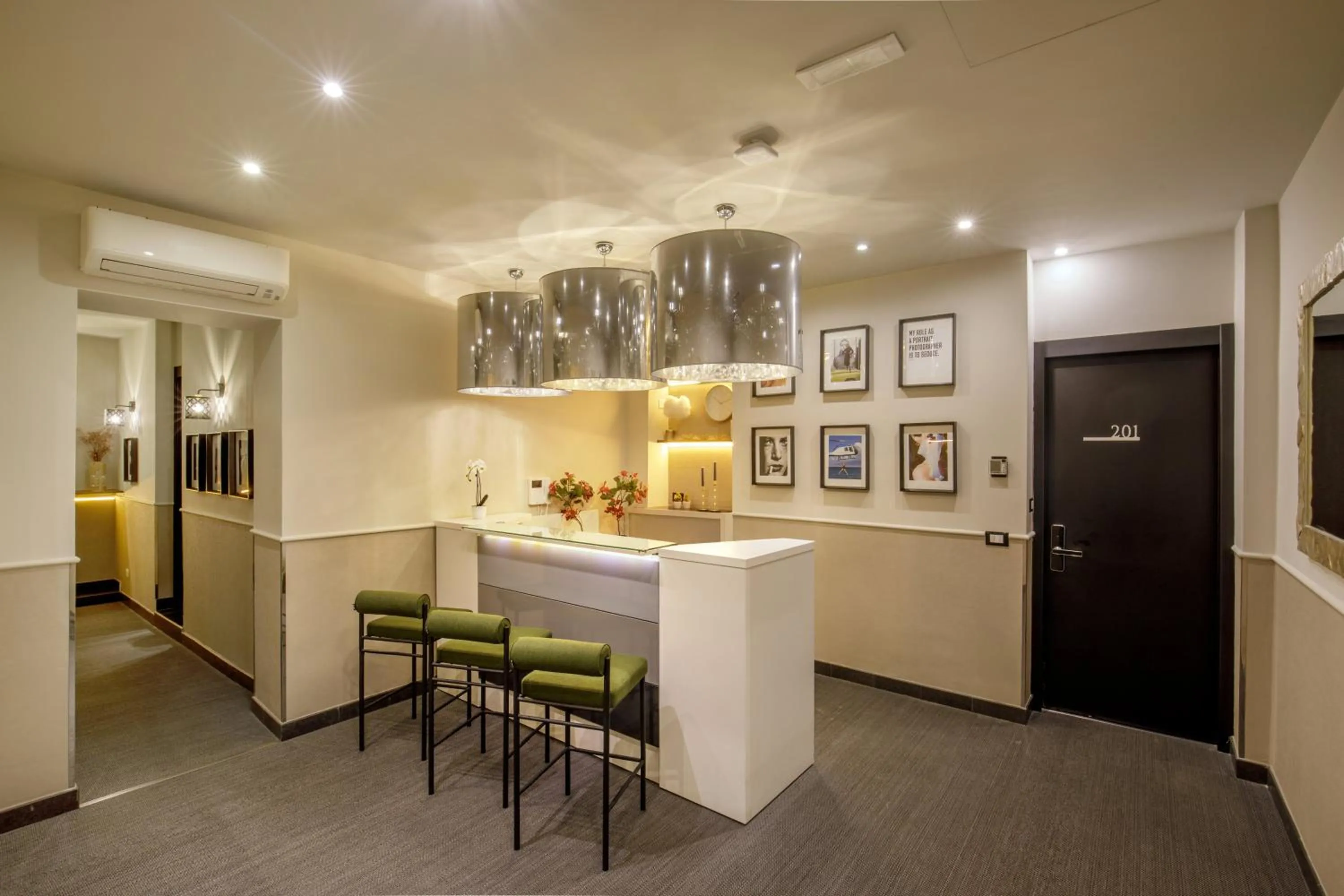 Facade/entrance in Stay Inn Rome Via Del Corso