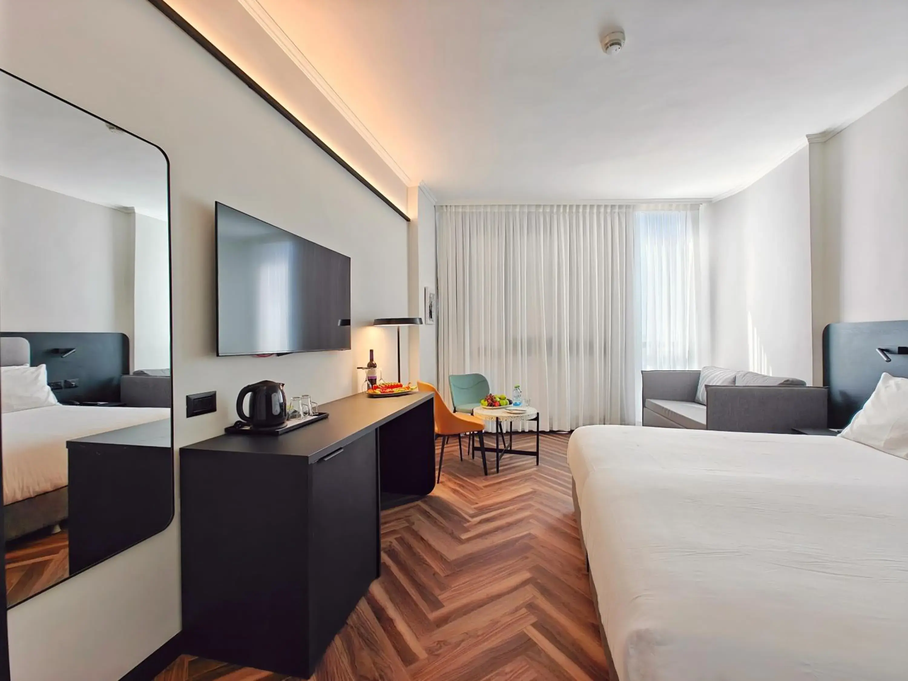 Standard Twin Room in Shalom Jerusalem Hotel Standard Twin Room in Shalom Jerusalem Hotel