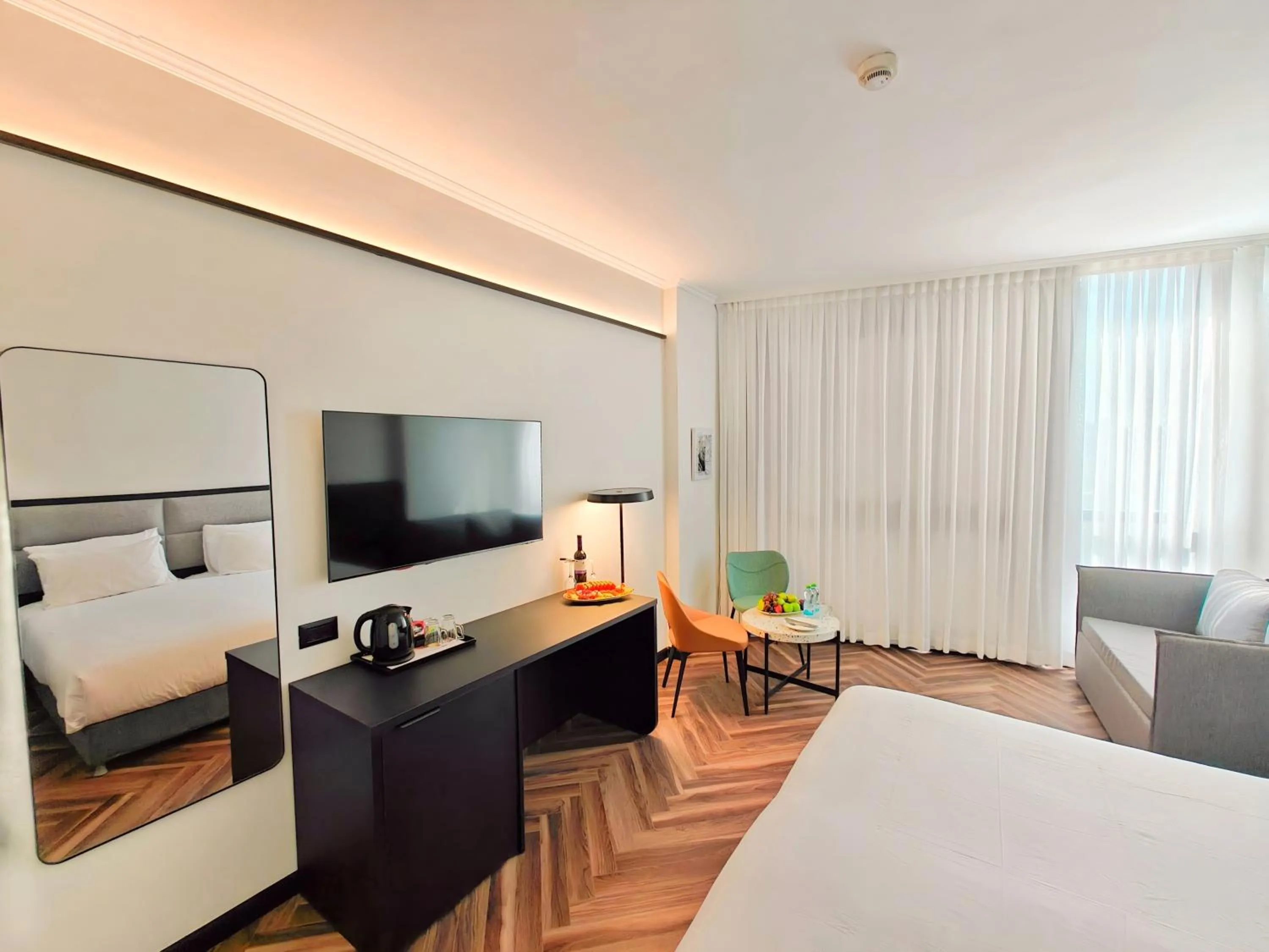 Bed in Shalom Jerusalem Hotel