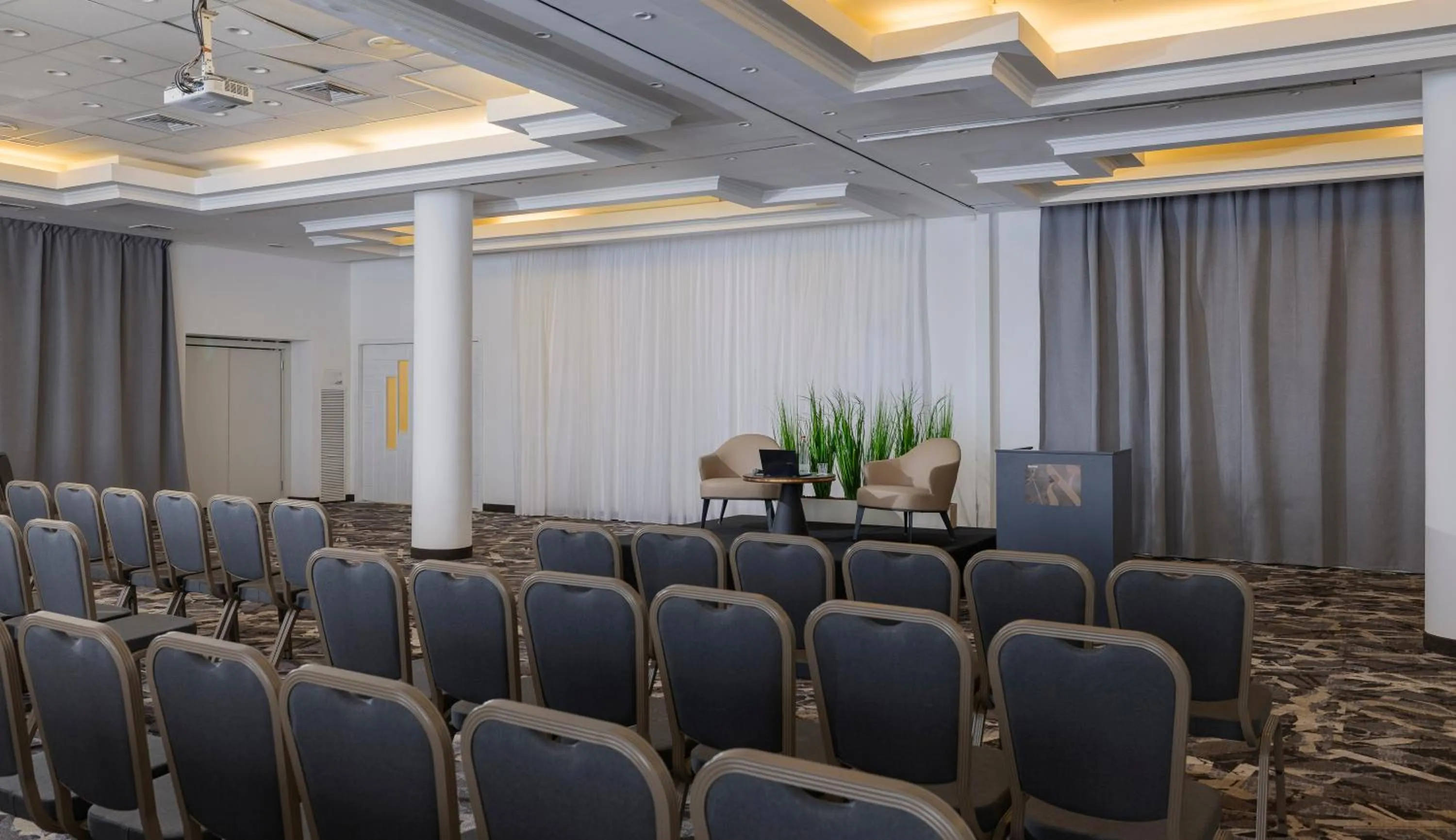 Meeting/conference room in מלון בראון ירושלים - Brown Jerusalem Hotel