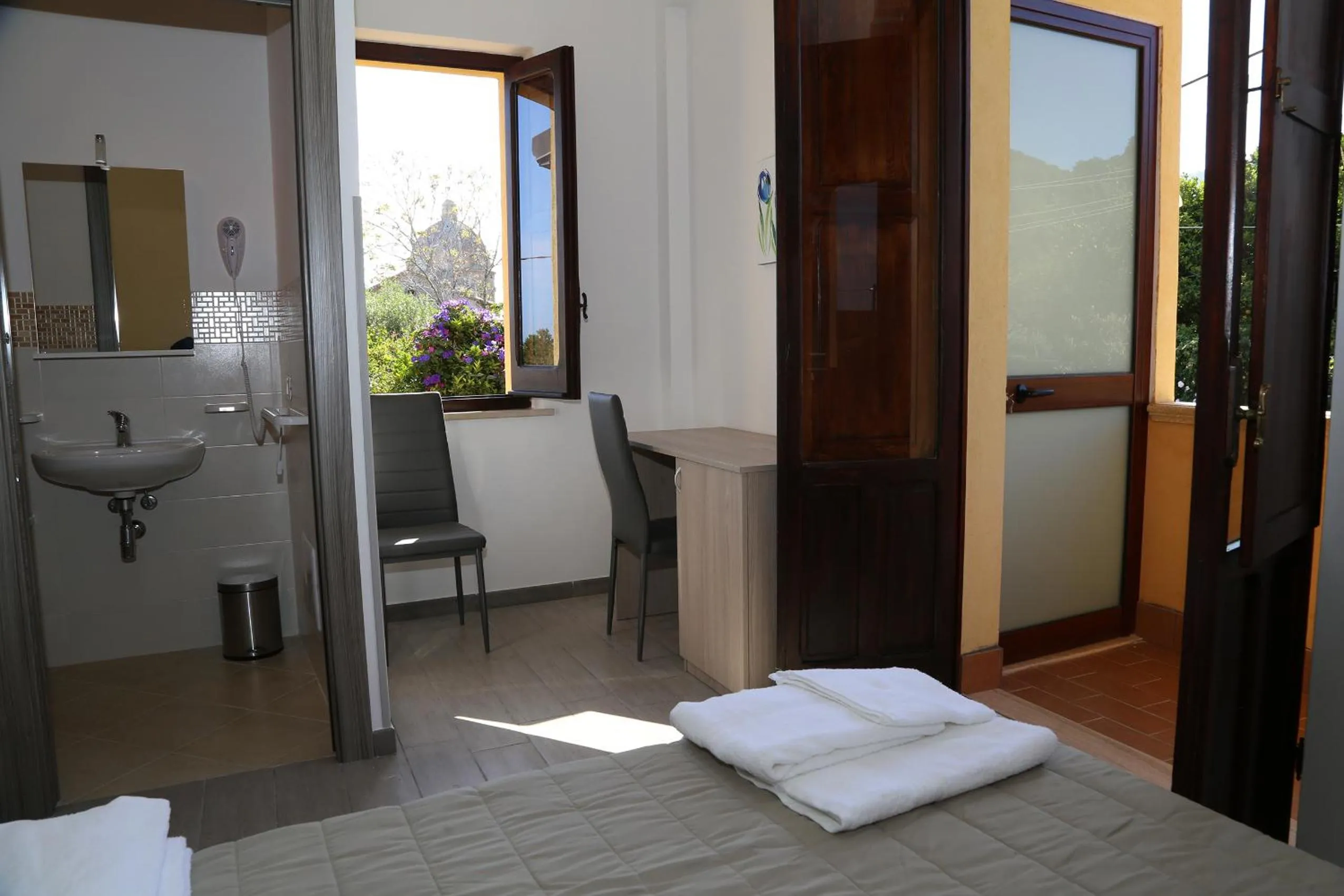 Bedroom, Bed in Solandra Affittacamere