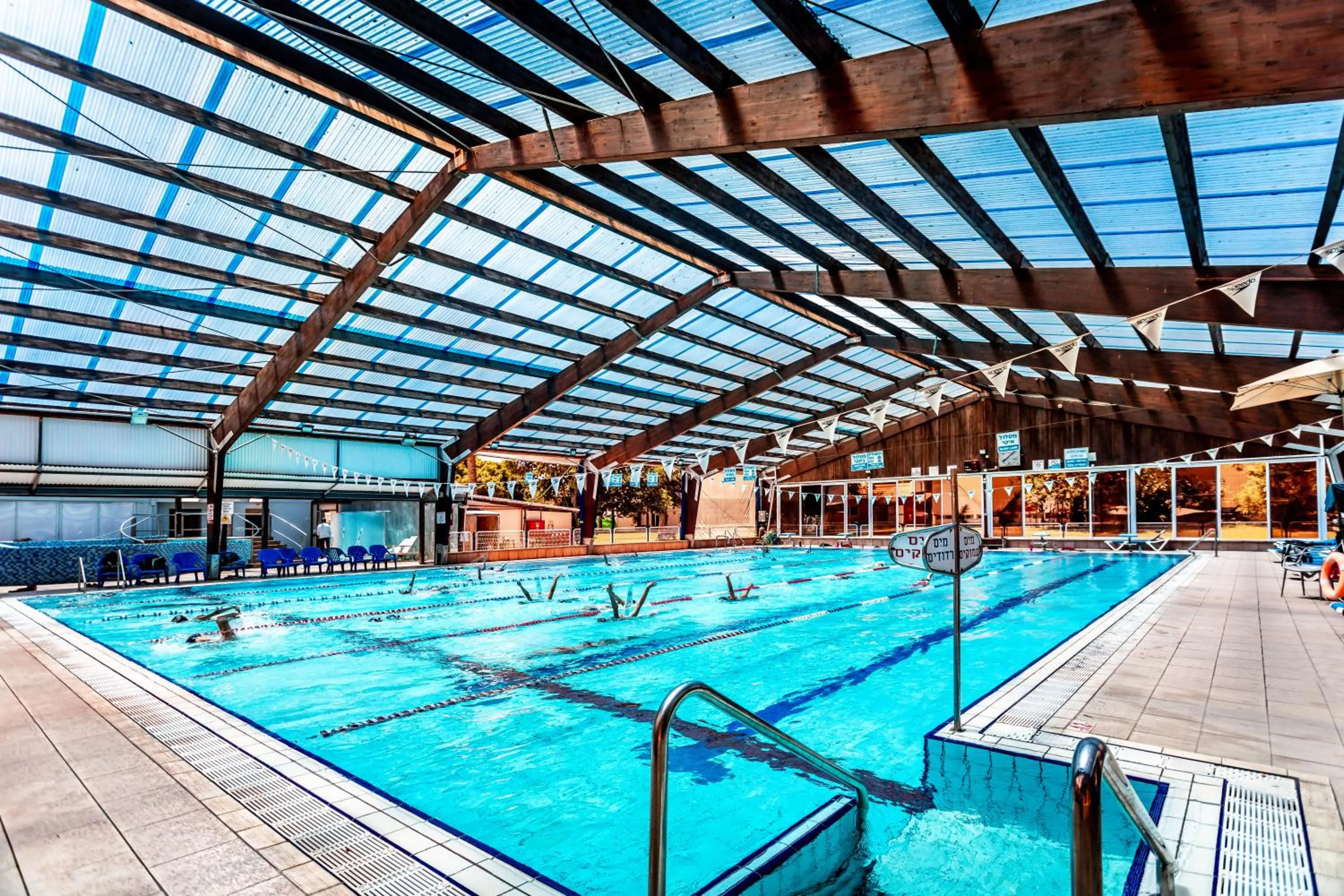 Swimming pool in Kfar Maccabiah Business & Sport Hotel