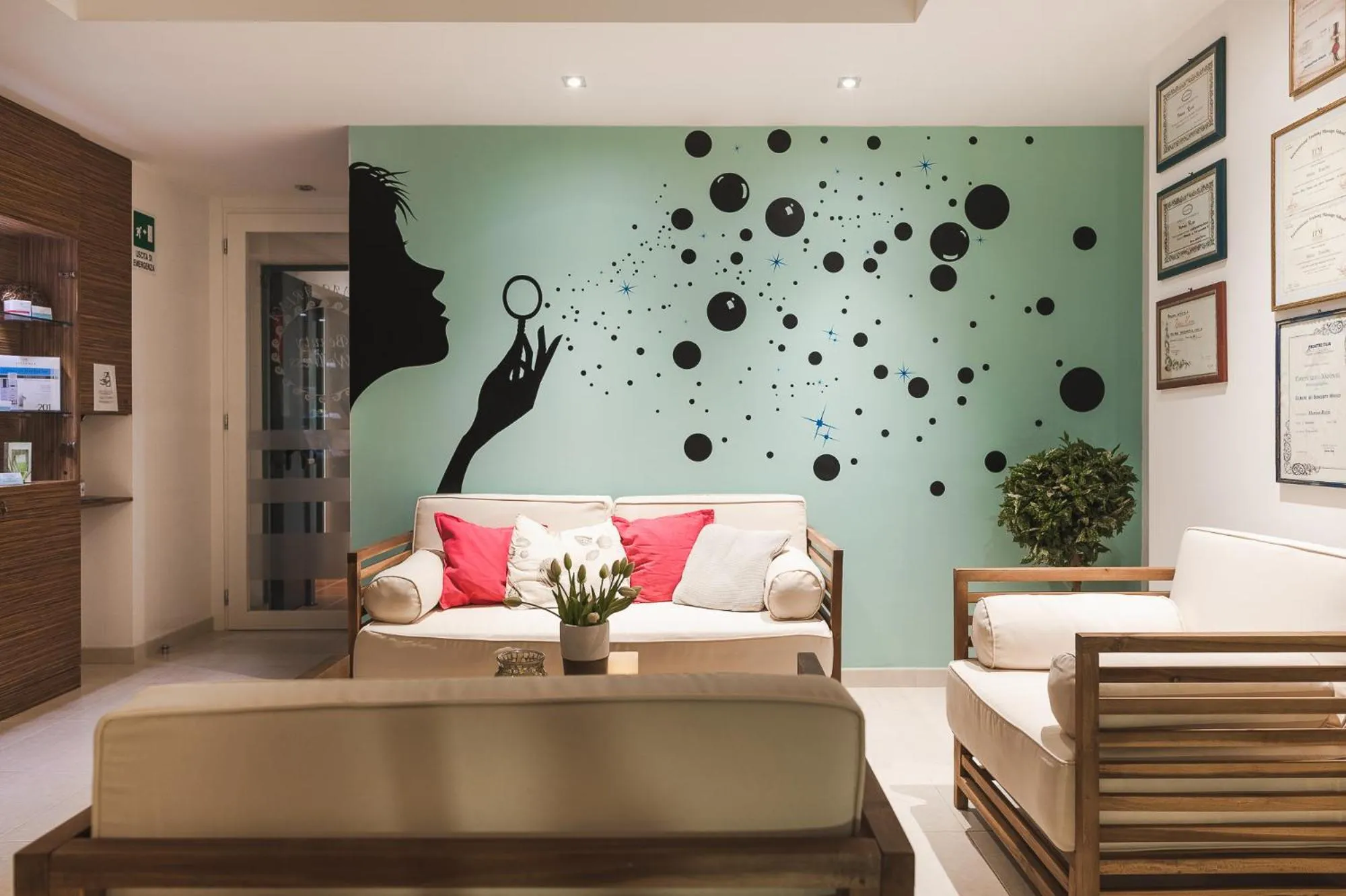 Villa Madrina Lovely and Dynamic Hotel