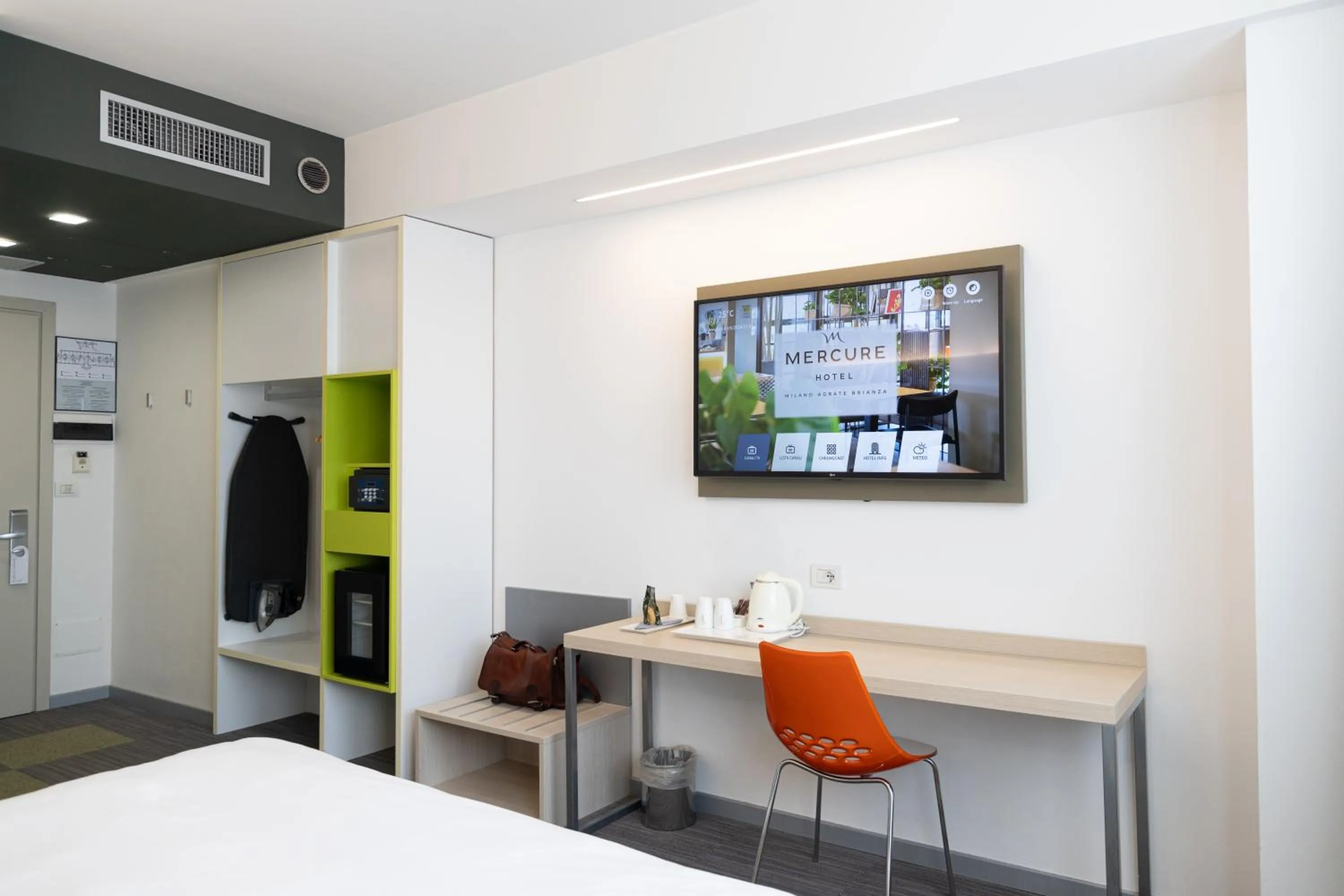 Photo of the whole room, Bed in Mercure Milano Agrate Brianza