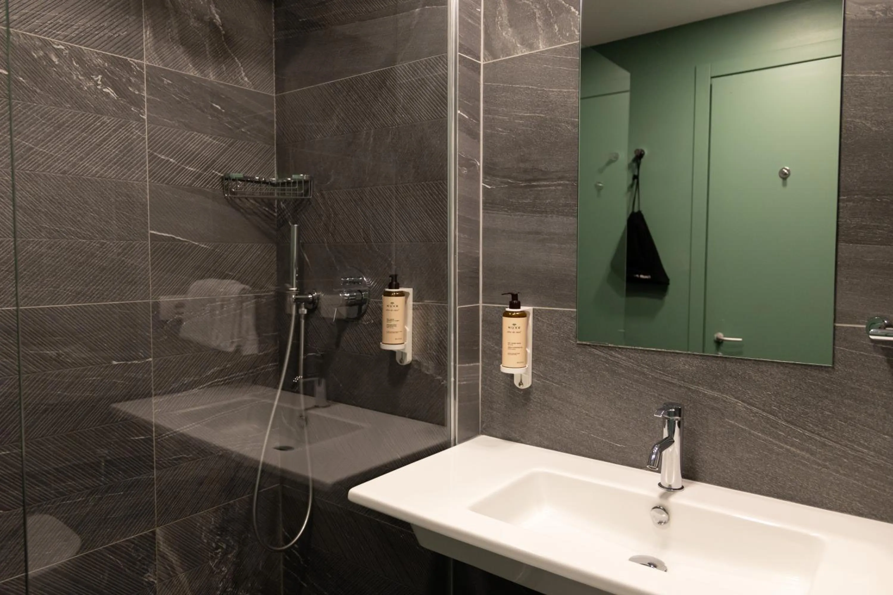 Shower in Mercure Milano Agrate Brianza