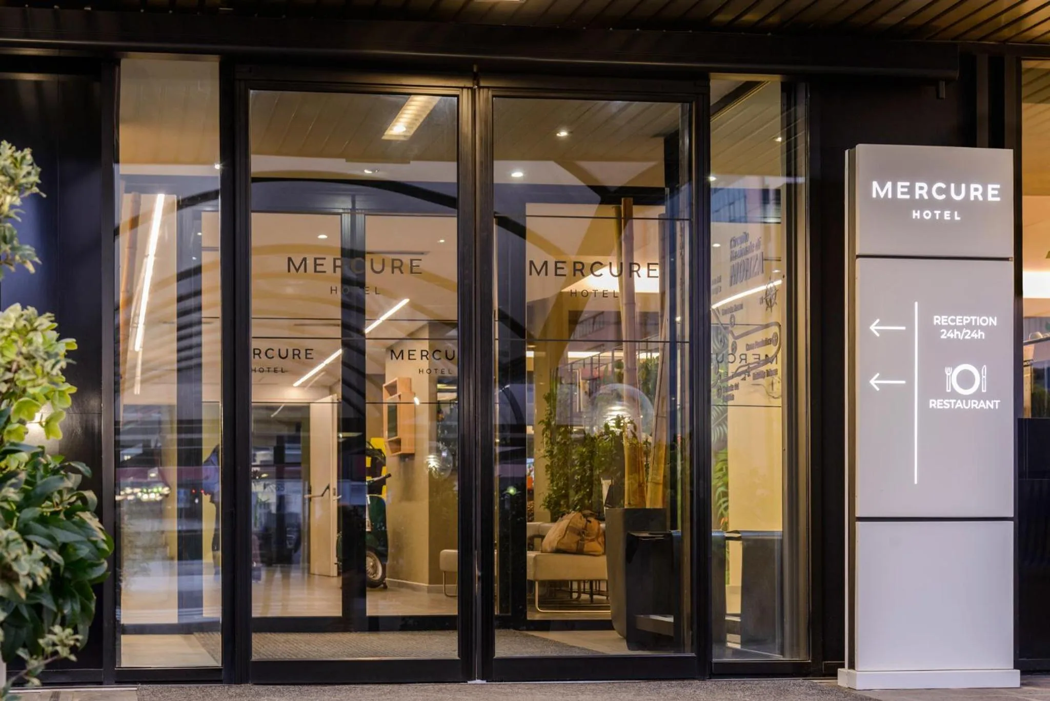 Facade/entrance in Mercure Milano Agrate Brianza