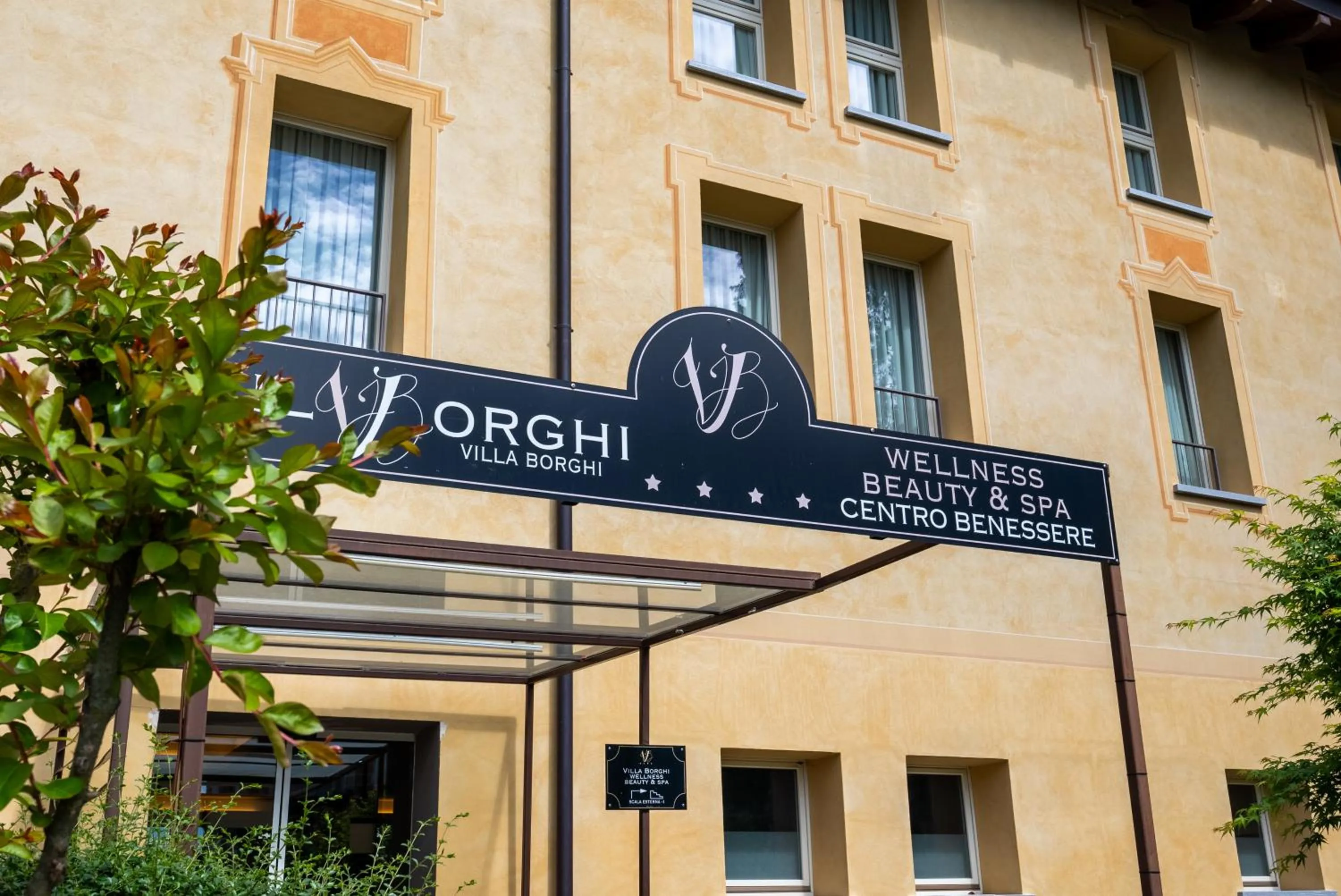 Property building in Hotel Villa Borghi