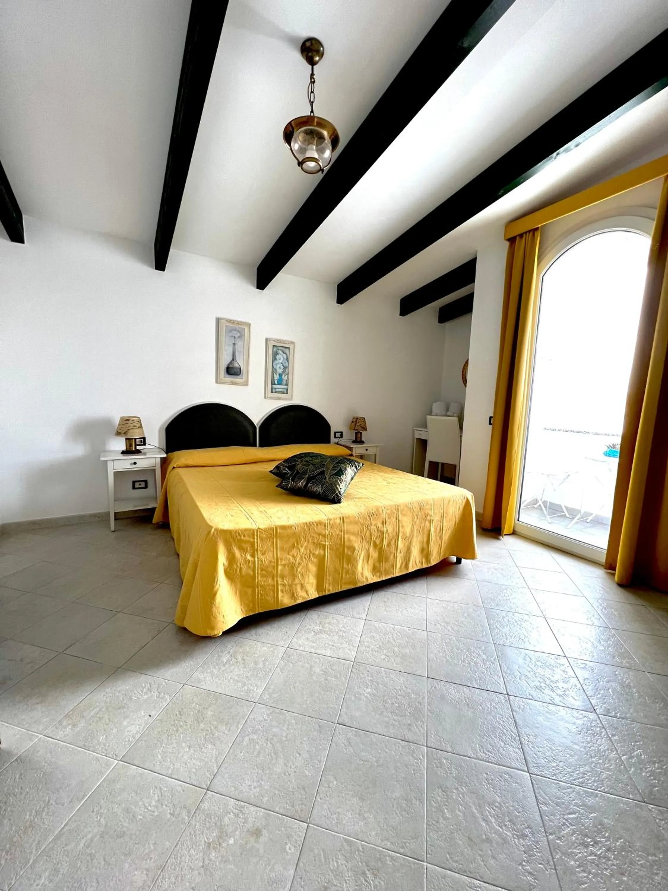 Photo of the whole room, Bed in Hotel Cala Di Seta