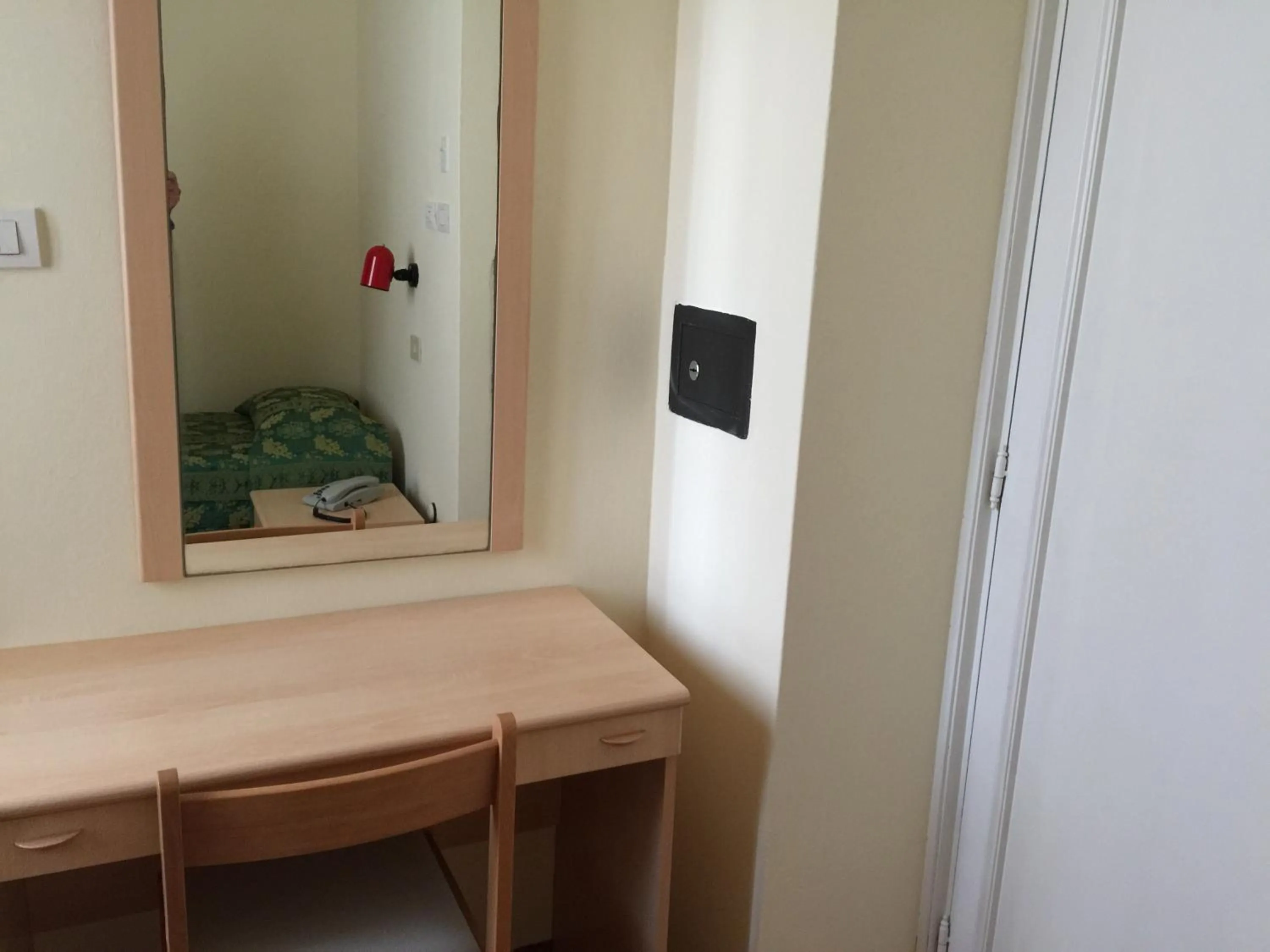 Photo of the whole room in Hotel Riviera