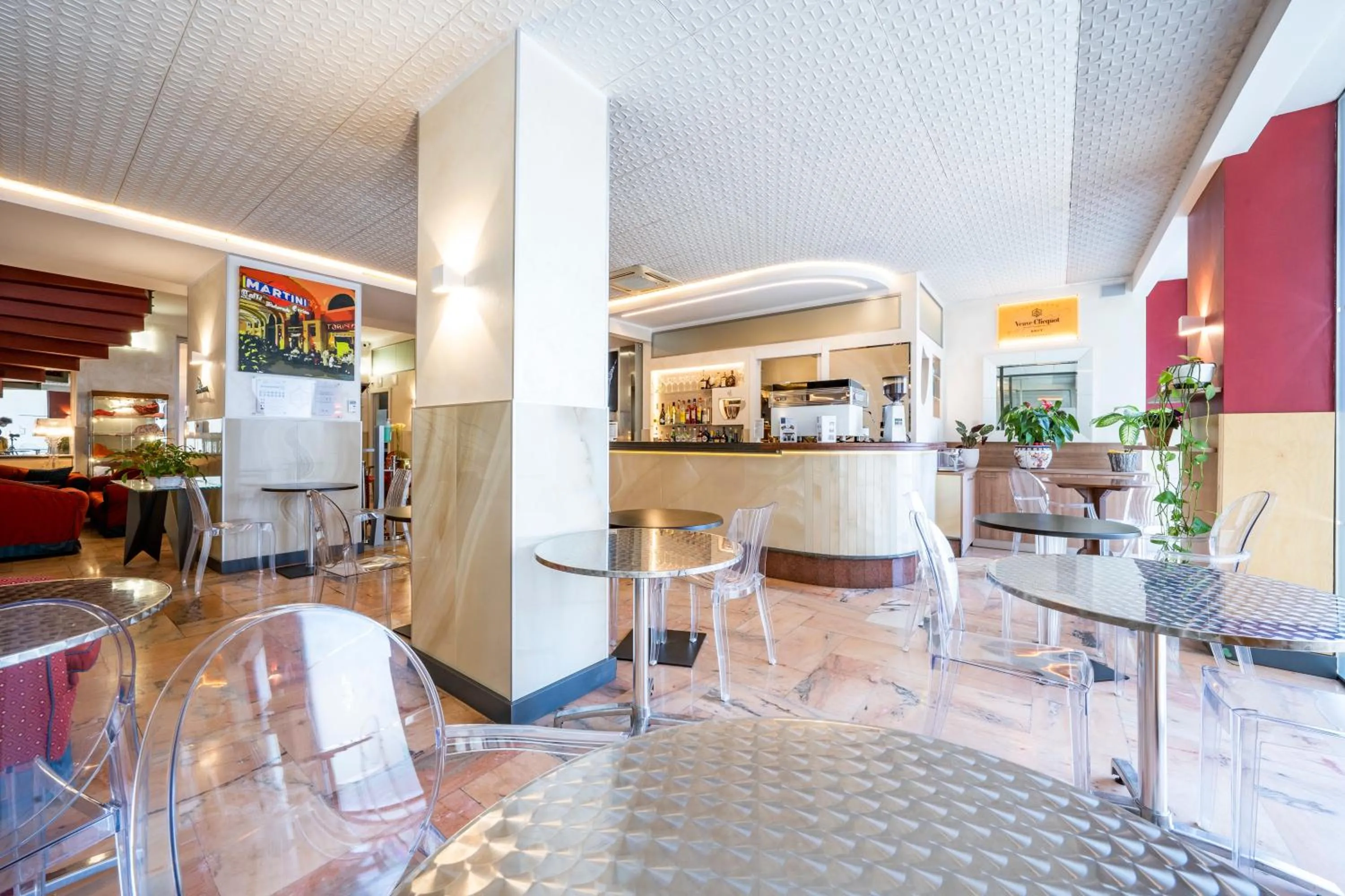 Lounge or bar in Hotel Plaza