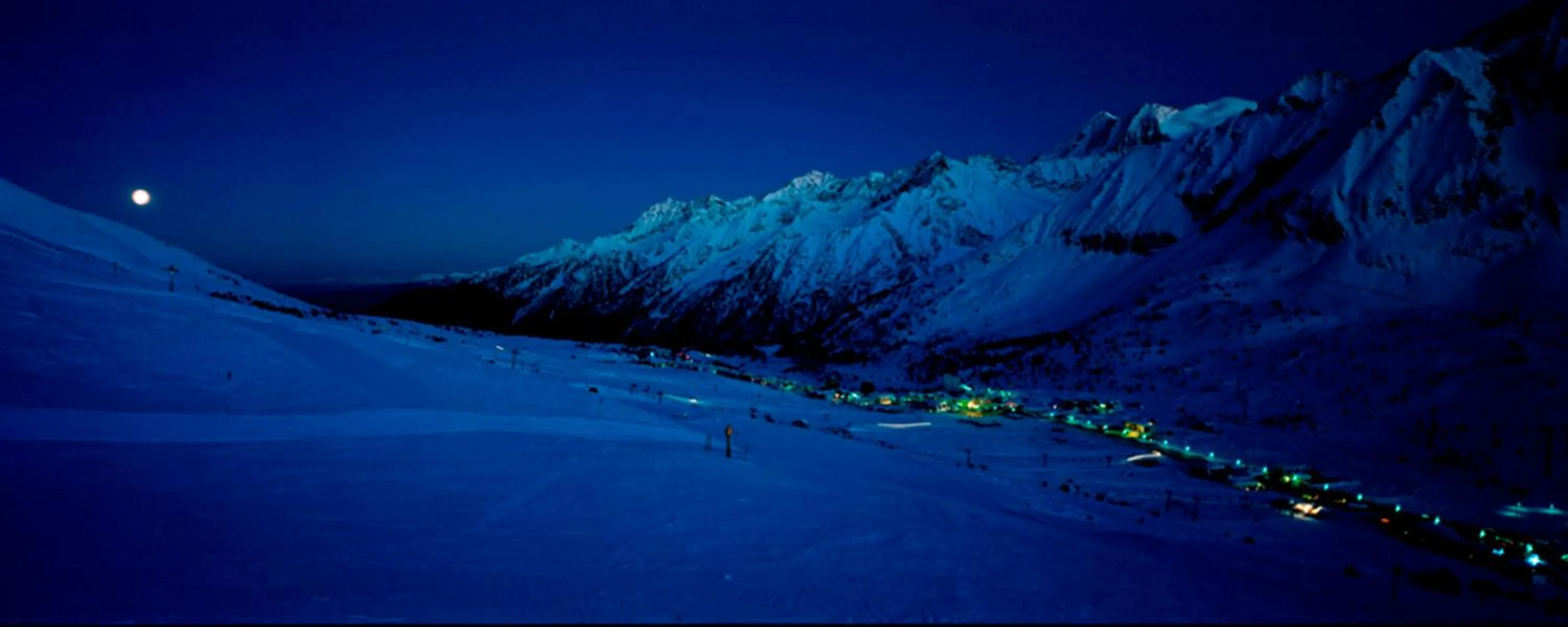 Skiing in Grand Hotel Paradiso