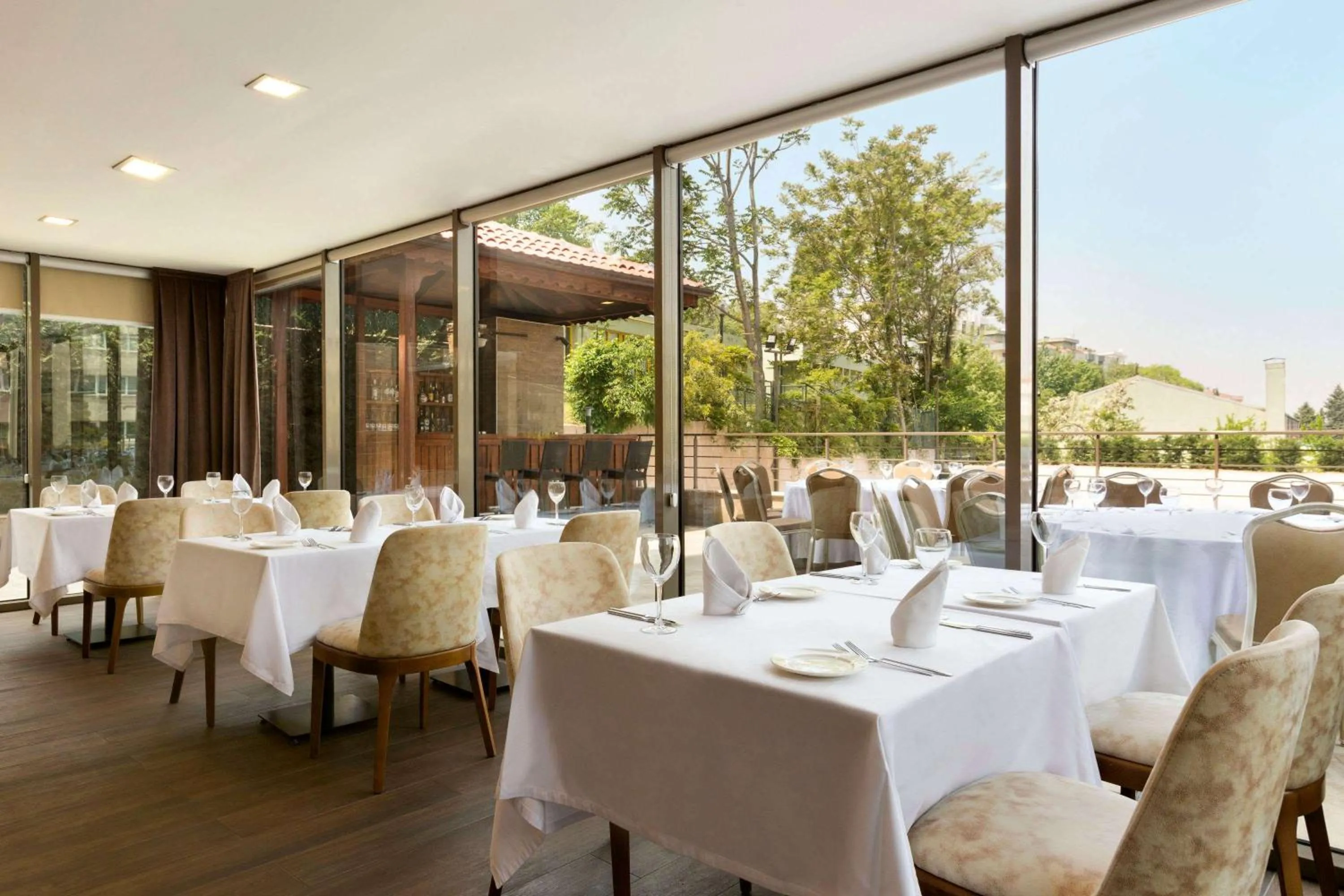 Restaurant/places to eat in Ramada By Wyndham Bursa Cekirge Thermal & Spa