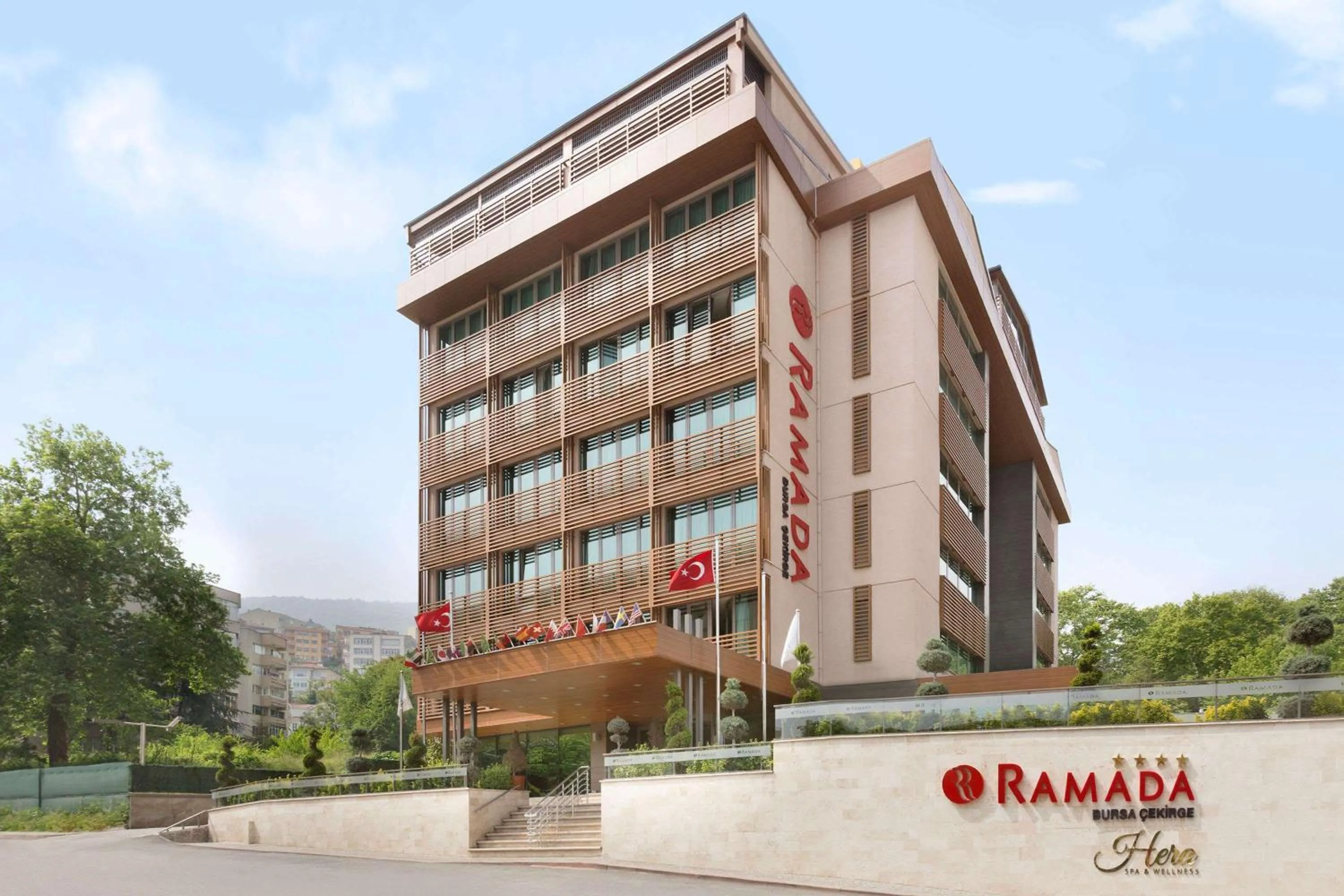Property building in Ramada By Wyndham Bursa Cekirge Thermal & Spa