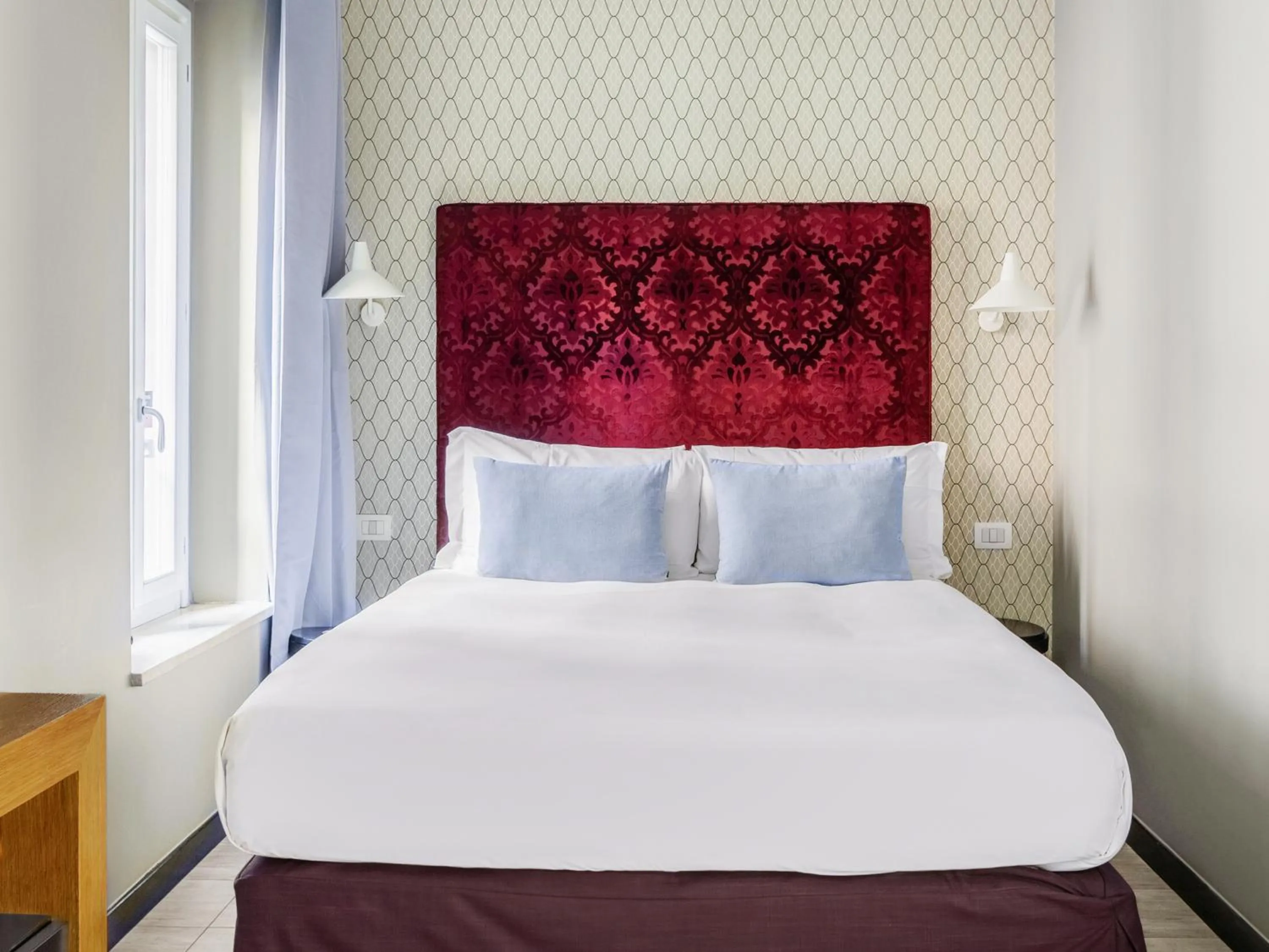 Bed in Numa Rome Vici