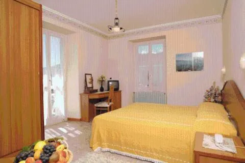 Photo of the whole room in Hotel Brisino