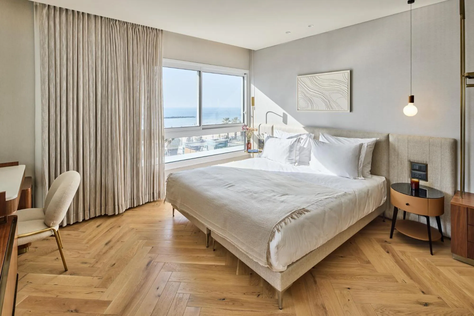 Photo of the whole room, Bed in Jewel TLV Hotel