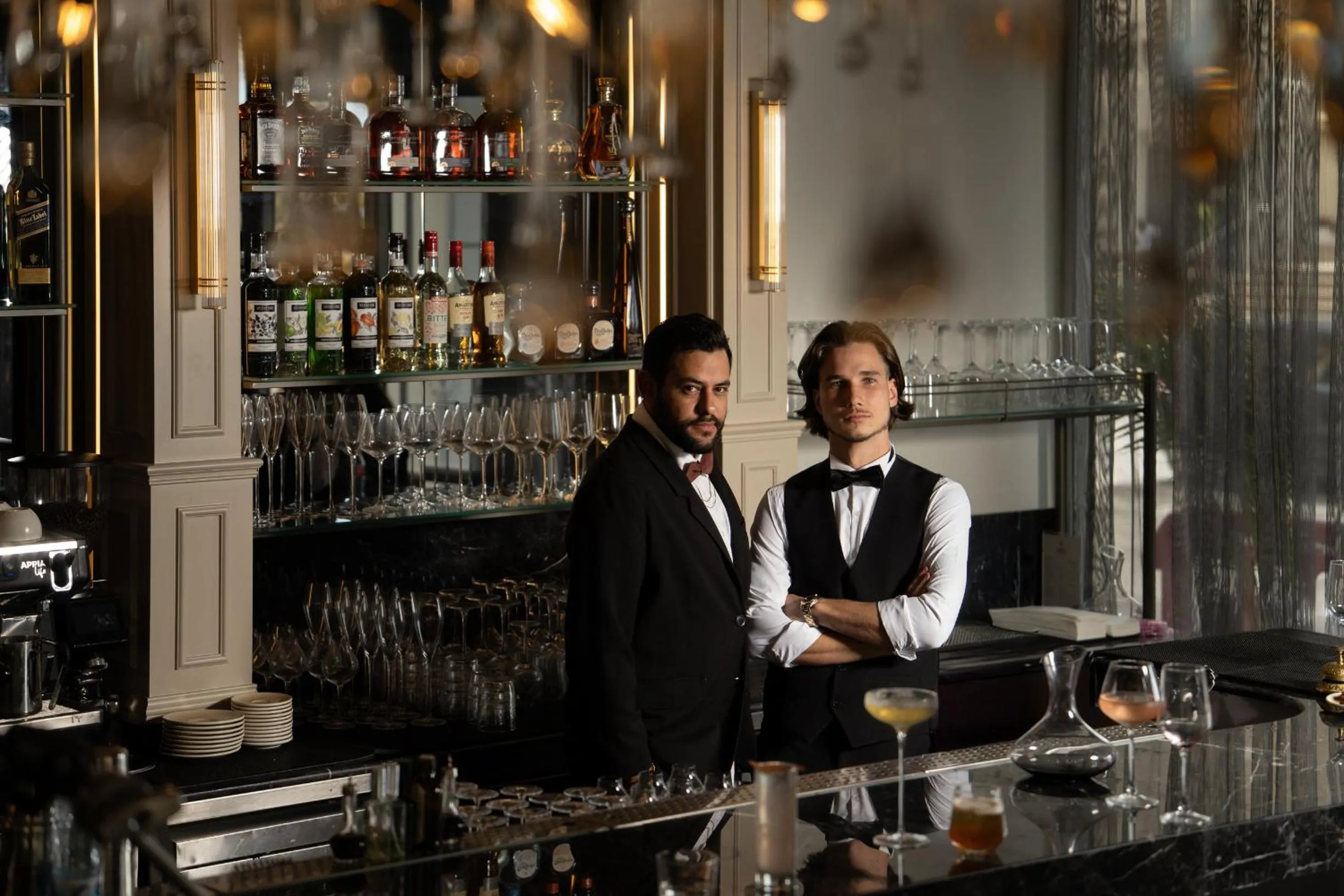 Restaurant/places to eat in Jewel TLV Hotel